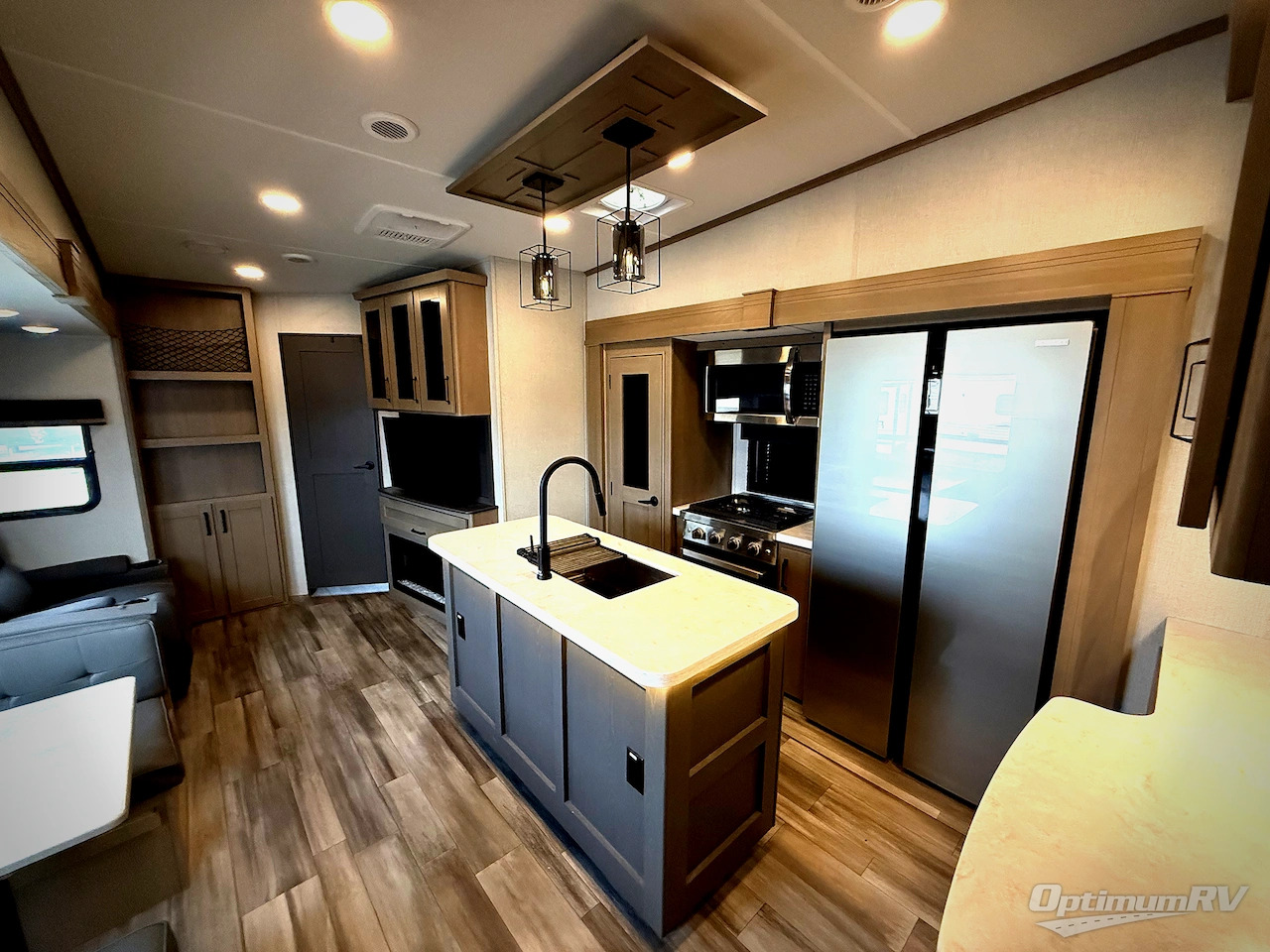 View more photos of this listing