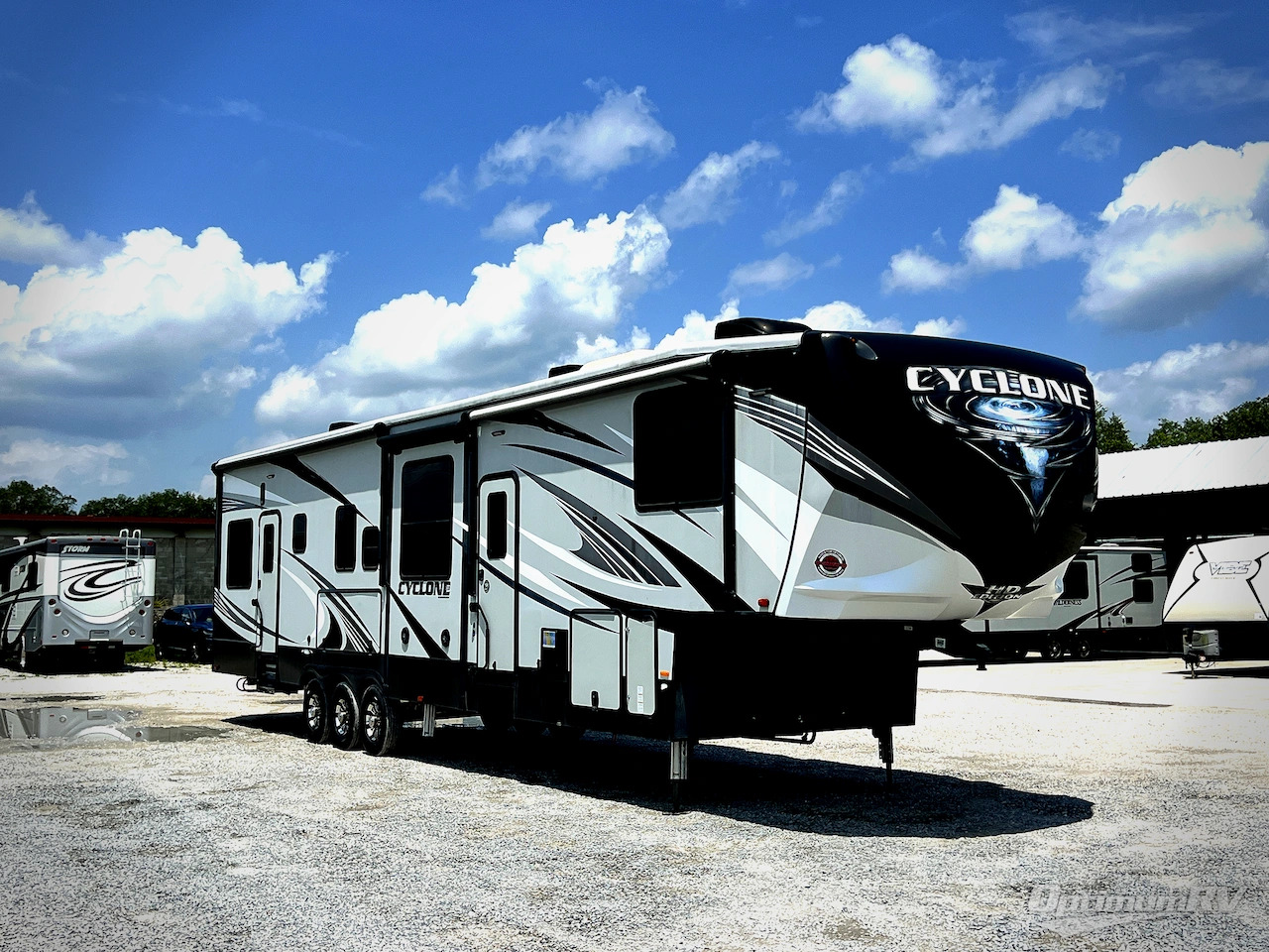 2018 Heartland Cyclone 4005 in mims FL