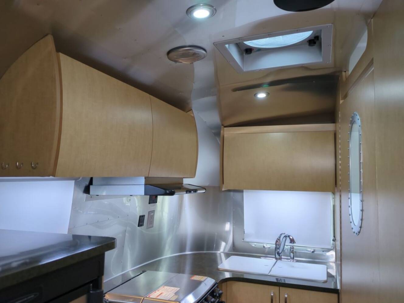 A photo of this 2016 Airstream Flying Cloud 20FB