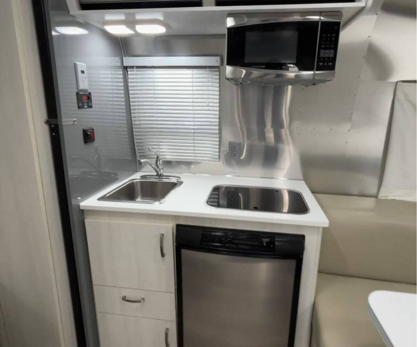 A photo of this 2019 Airstream Sport 16RB