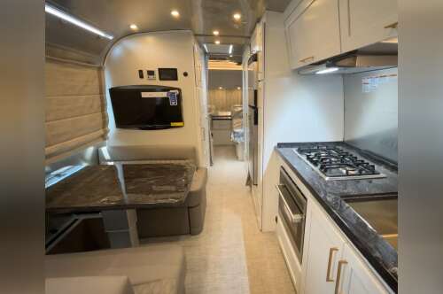 2026 Airstream Classic 28RB Twin in columbus OH