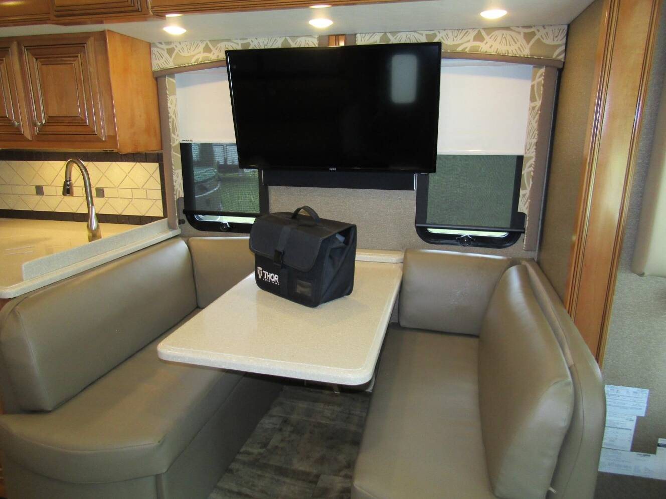 A photo of this 2016 Thor Motor Coach PALAZZO 33.2