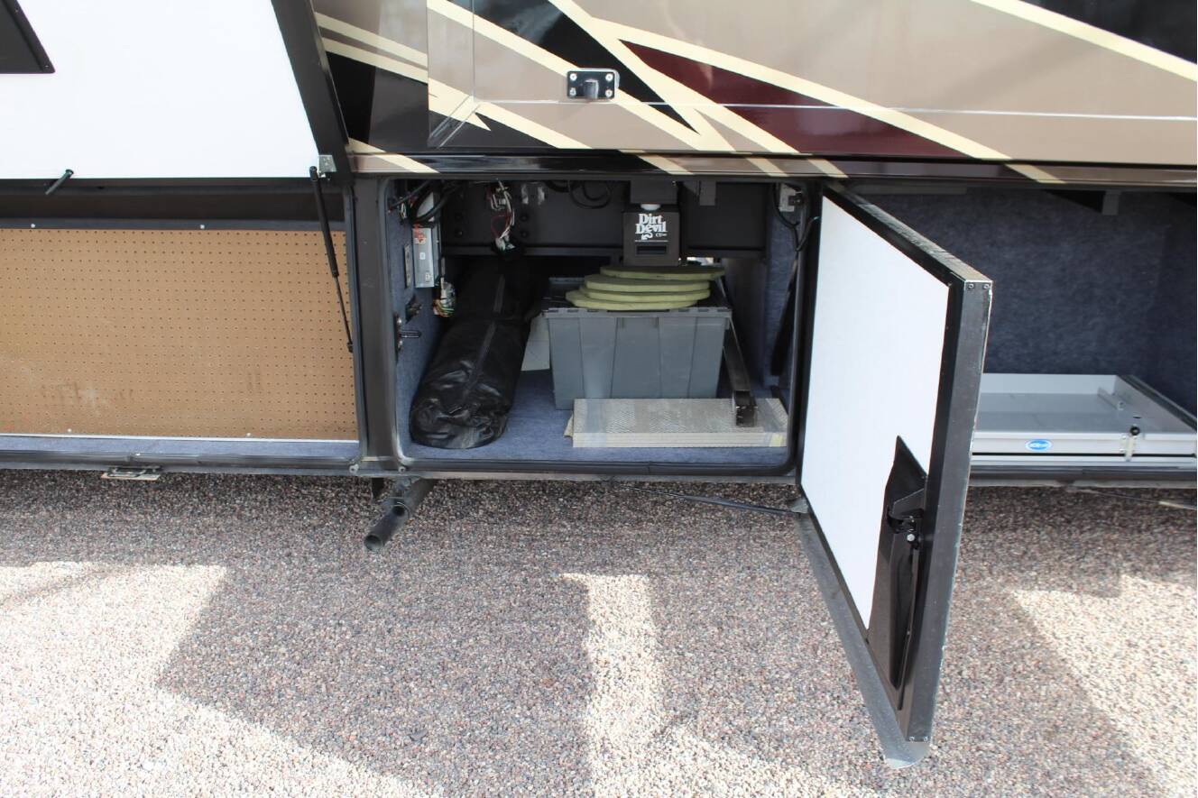A photo of this 2016 Newmar VENTANA 3427
