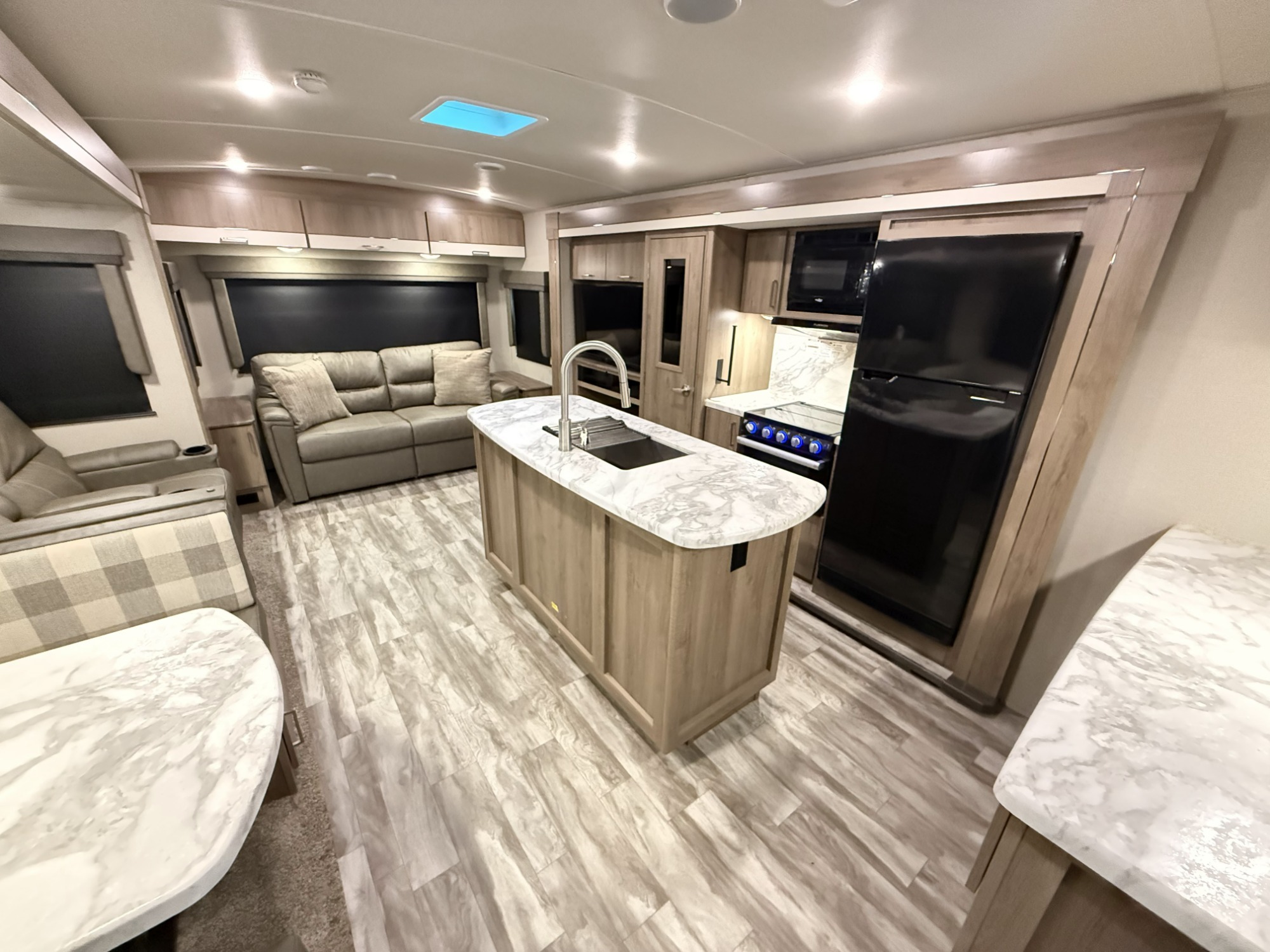 2023 Grand Design IMAGINE 2970RL in hanover PA