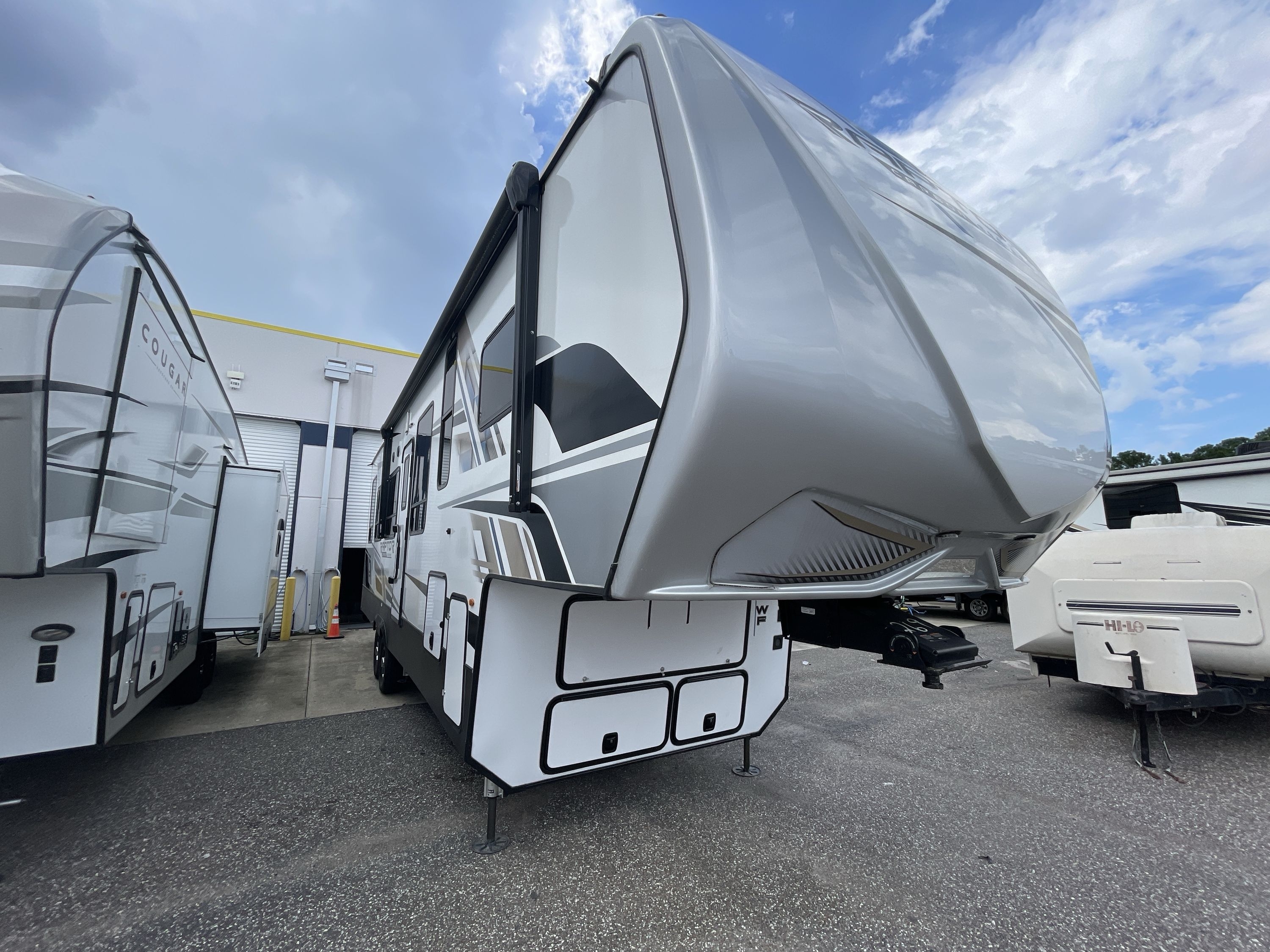 2024 Keystone CARBON 310WFO in dover FL