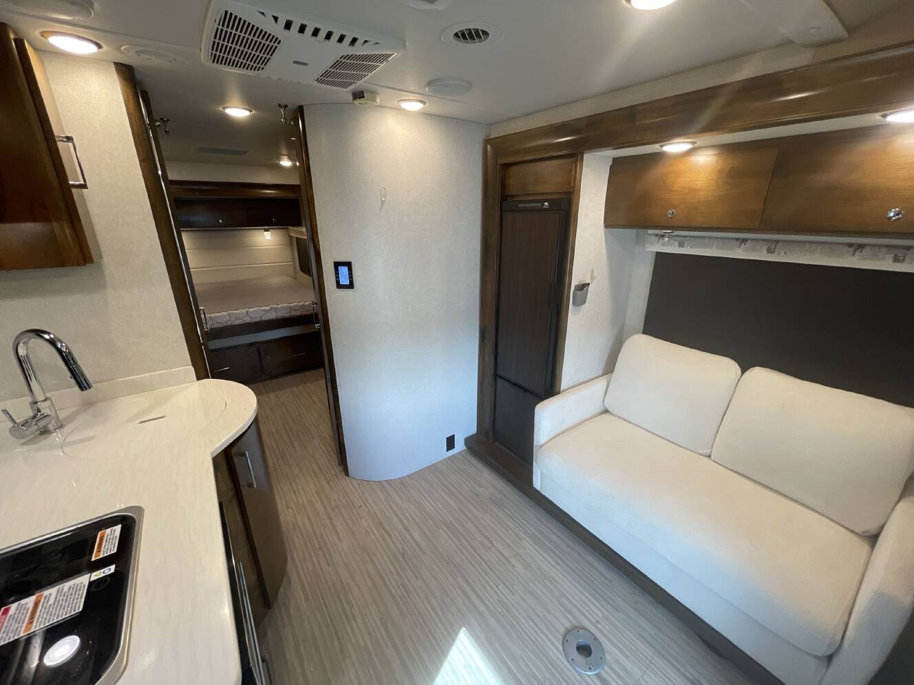 A photo of this 2018 Tiffin WAYFARER 24BW