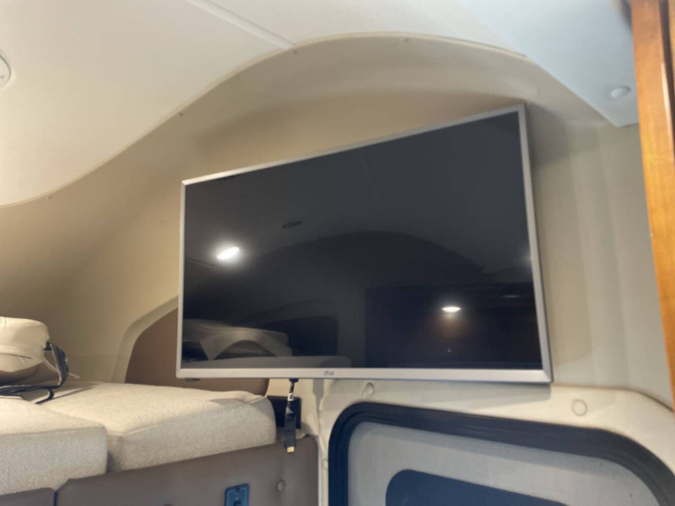 A photo of this 2018 Tiffin WAYFARER 24BW