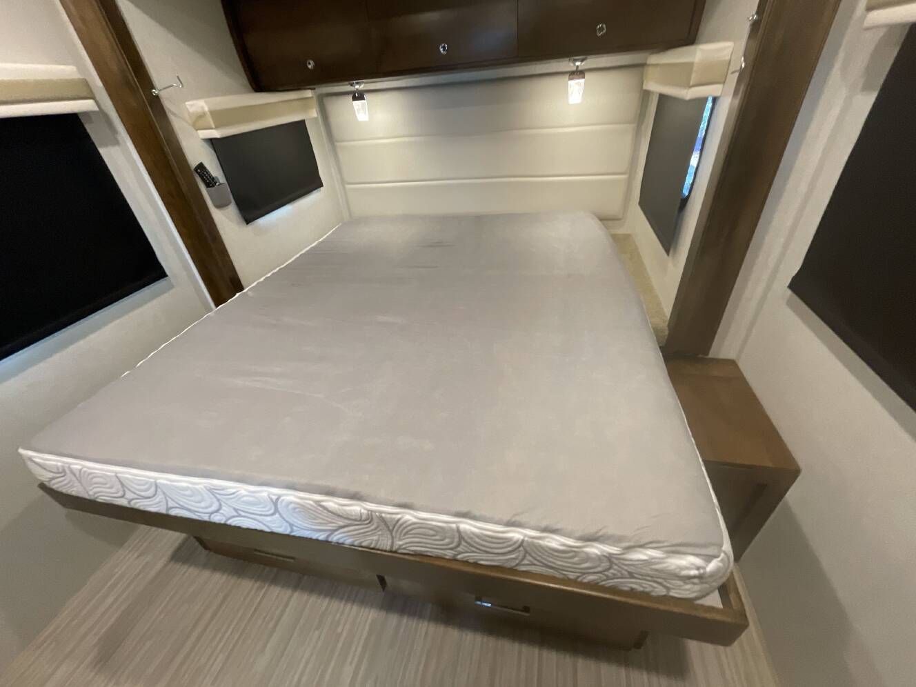 A photo of this 2018 Tiffin WAYFARER 24BW