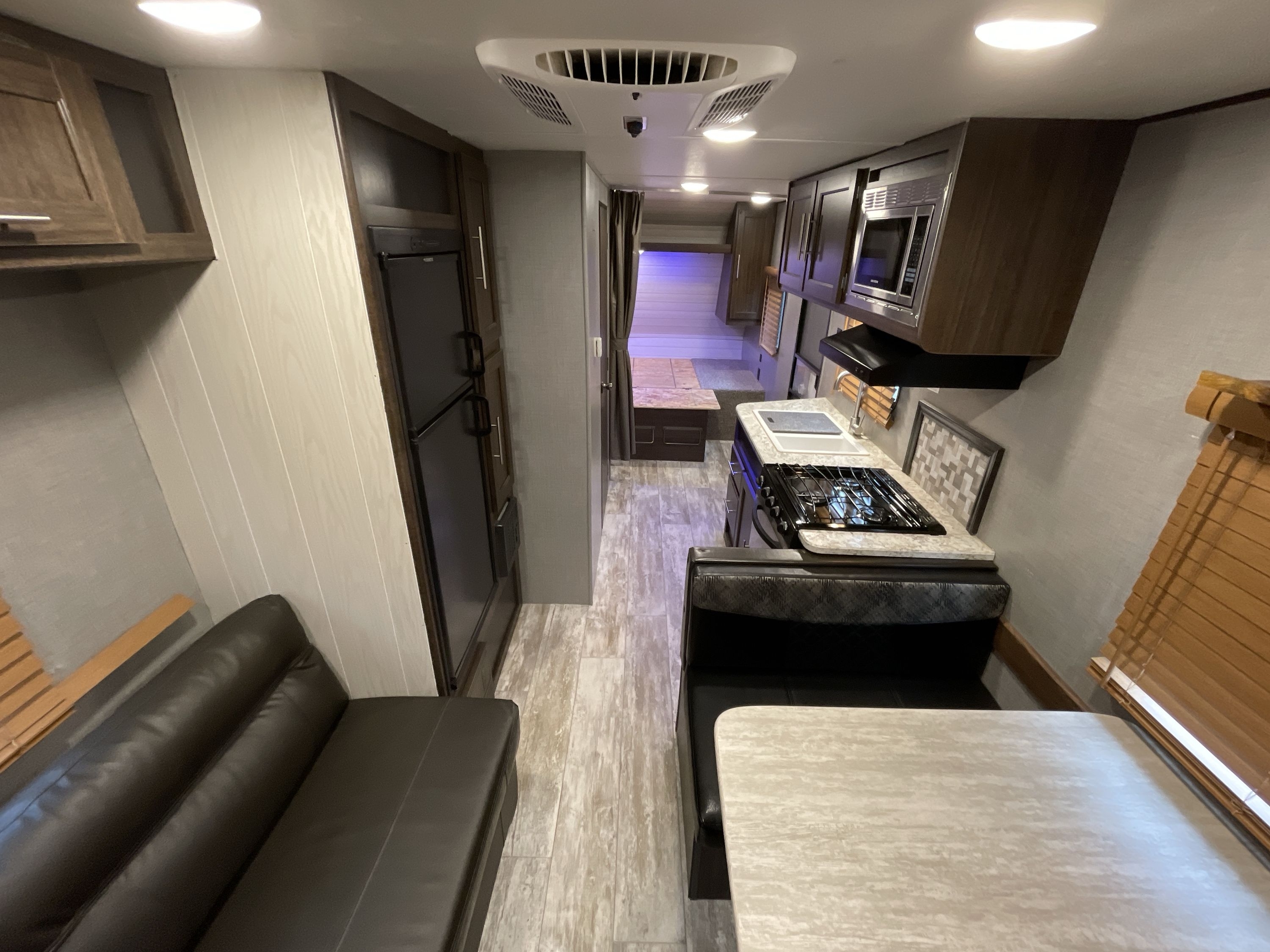 2019 Crossroads ZINGER 211RD in apollo PA