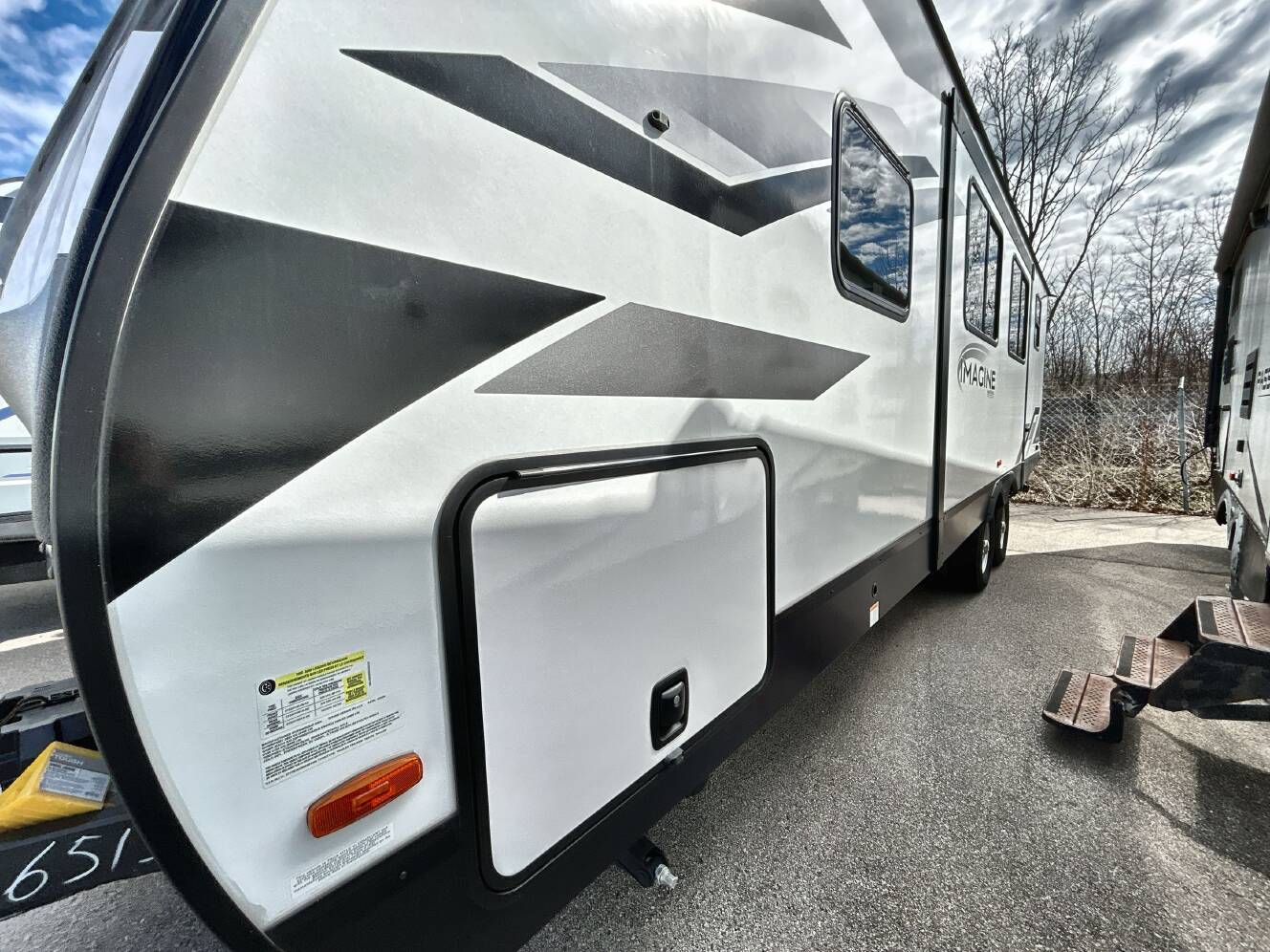 A photo of this 2024 Grand Design IMAGINE 2800BH