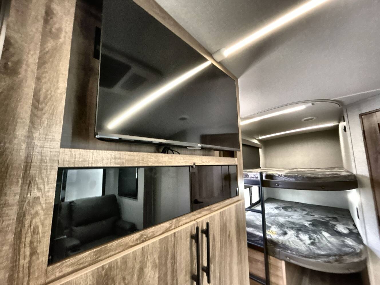 A photo of this 2024 Grand Design IMAGINE 2800BH