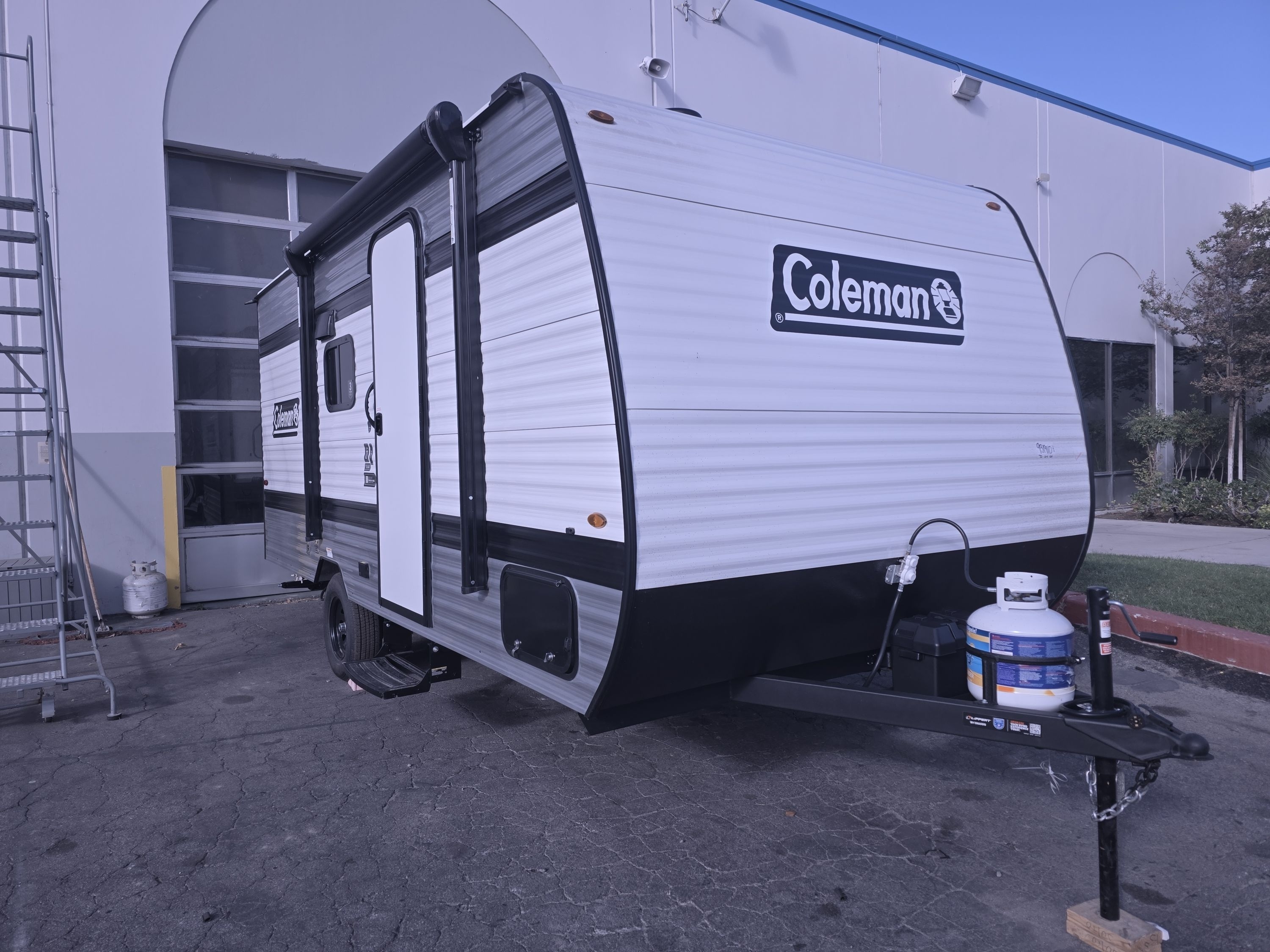 2027 Keystone COLEMAN 17B in newhall CA