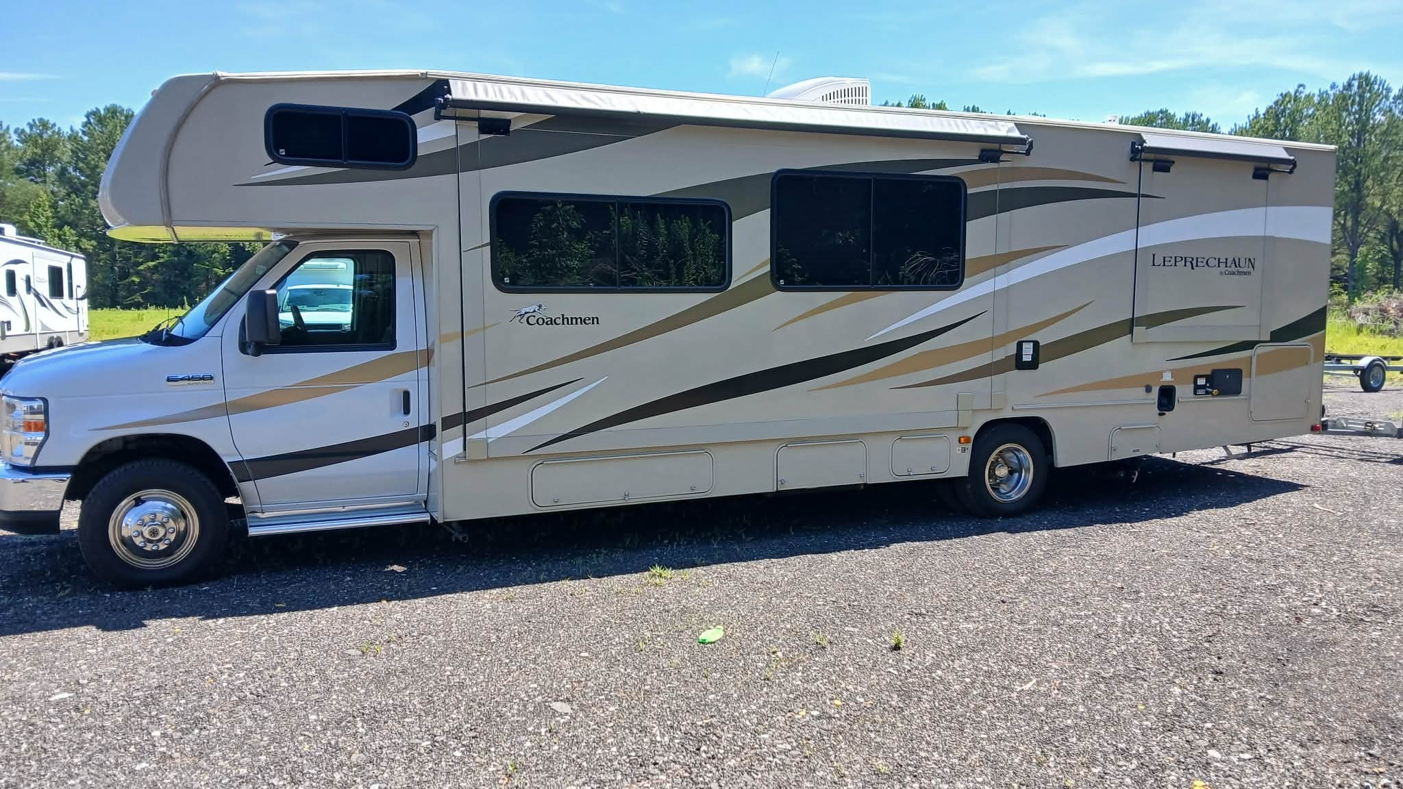 2019 Coachmen LEPRECHAUN 319MB RV