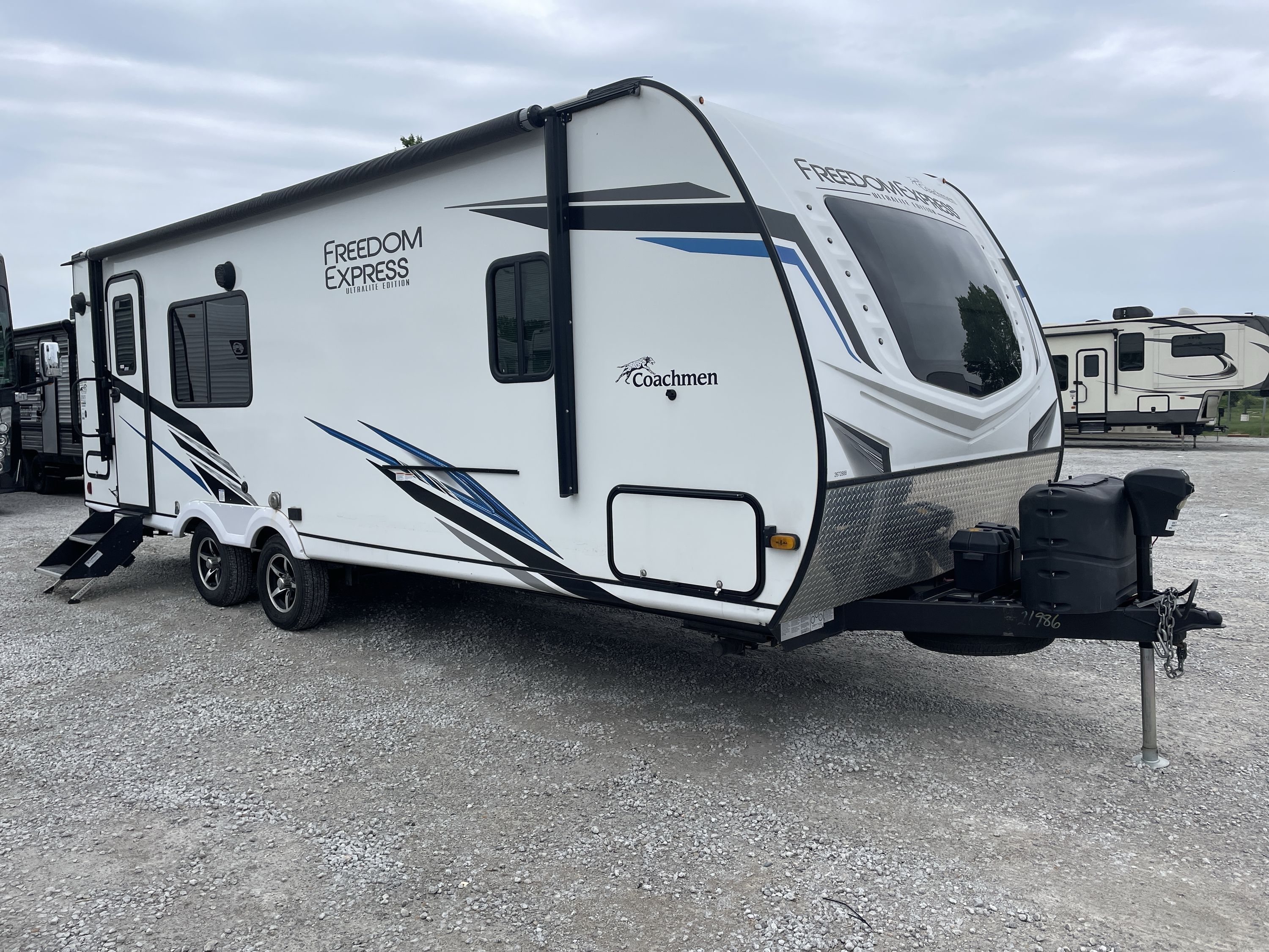 2022 Coachmen FREEDOM EXPRESS ULTRA LITE 246RKS in grain valley MO