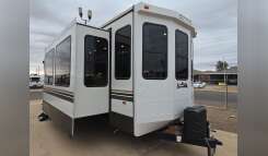 2022 Forest River CEDAR CREEK COTTAGE 40CDL RV