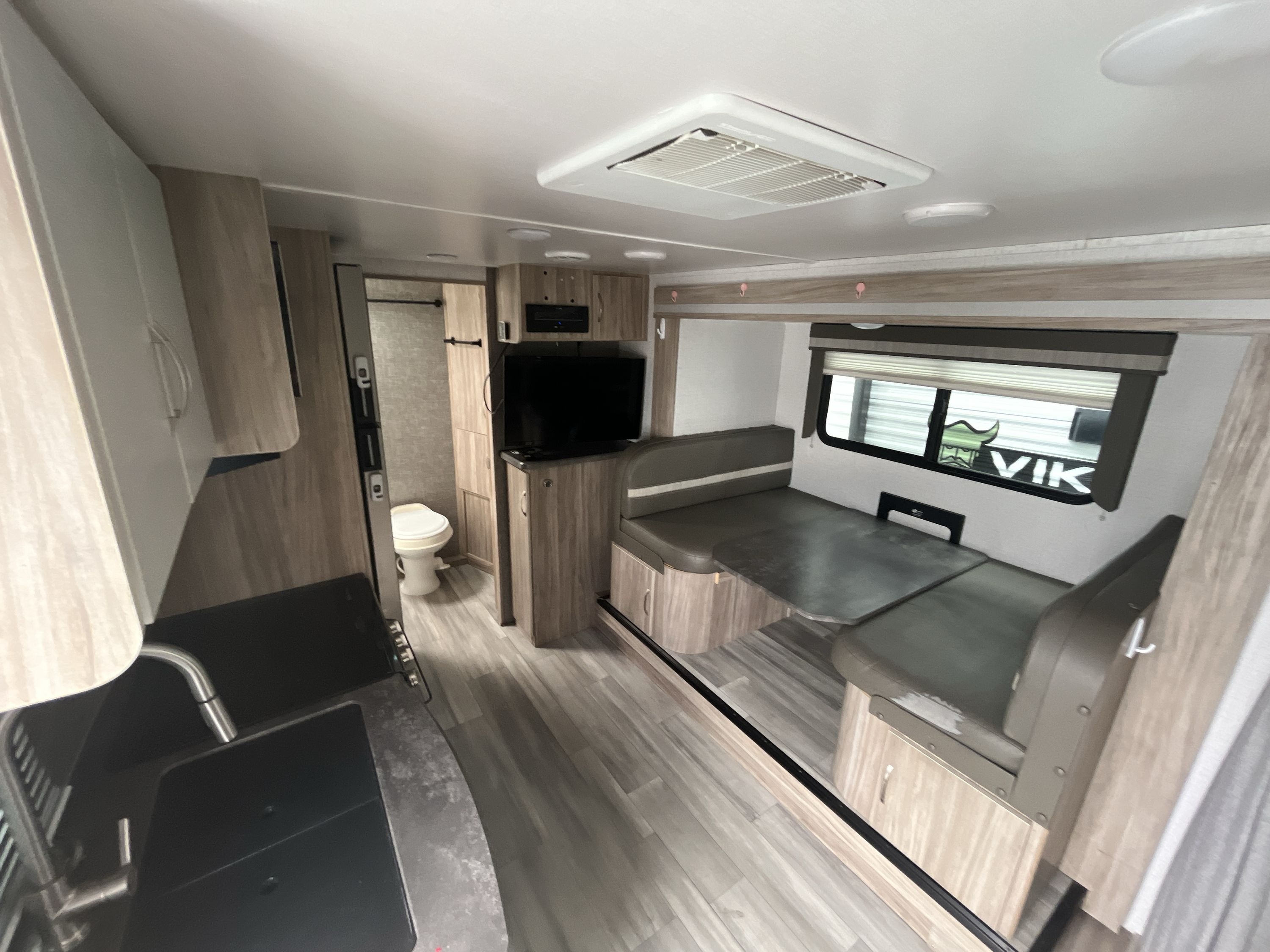 2022 Winnebago MICRO MINNIE 2108DS in clermont FL