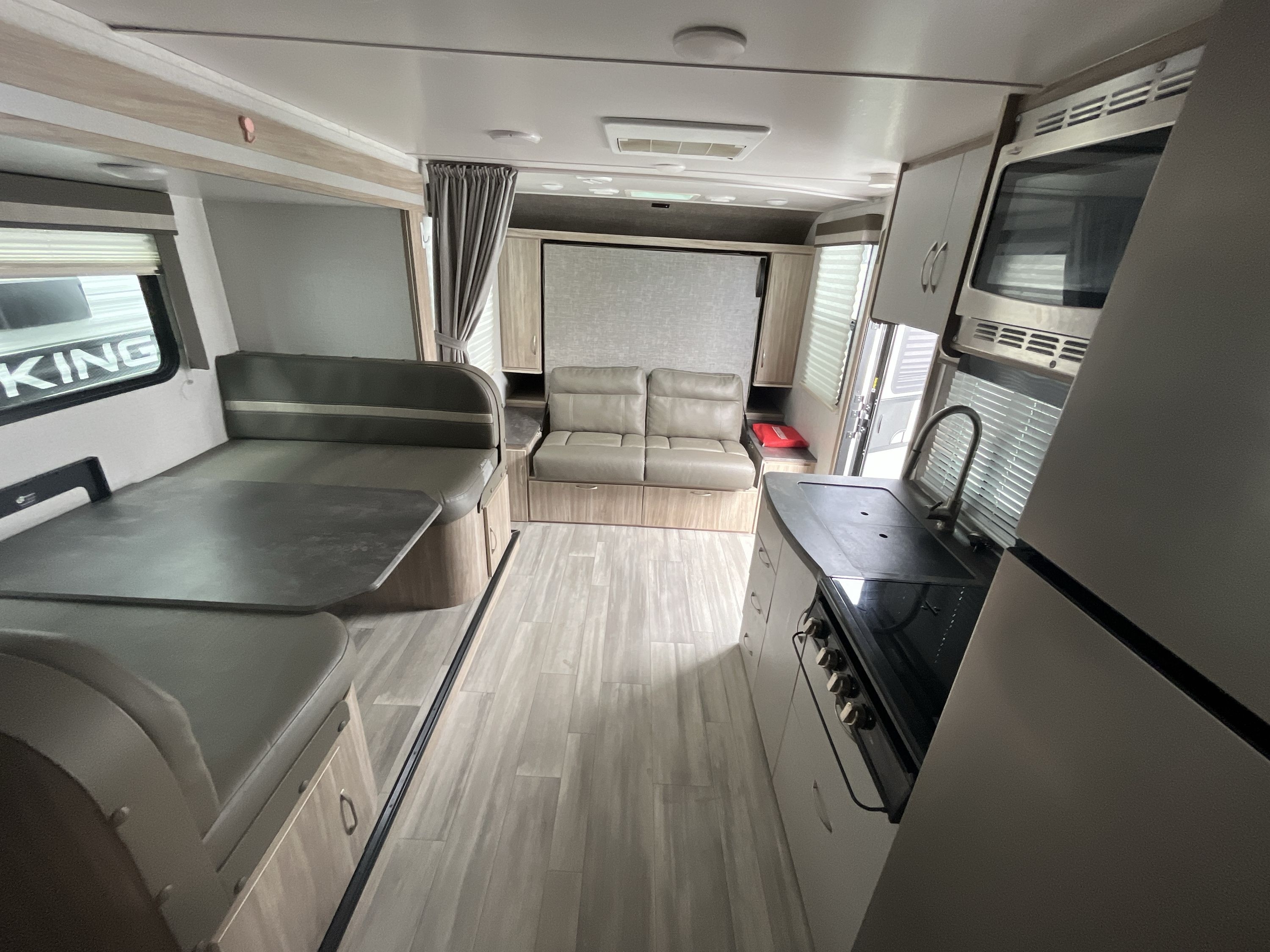 2022 Winnebago MICRO MINNIE 2108DS in clermont FL