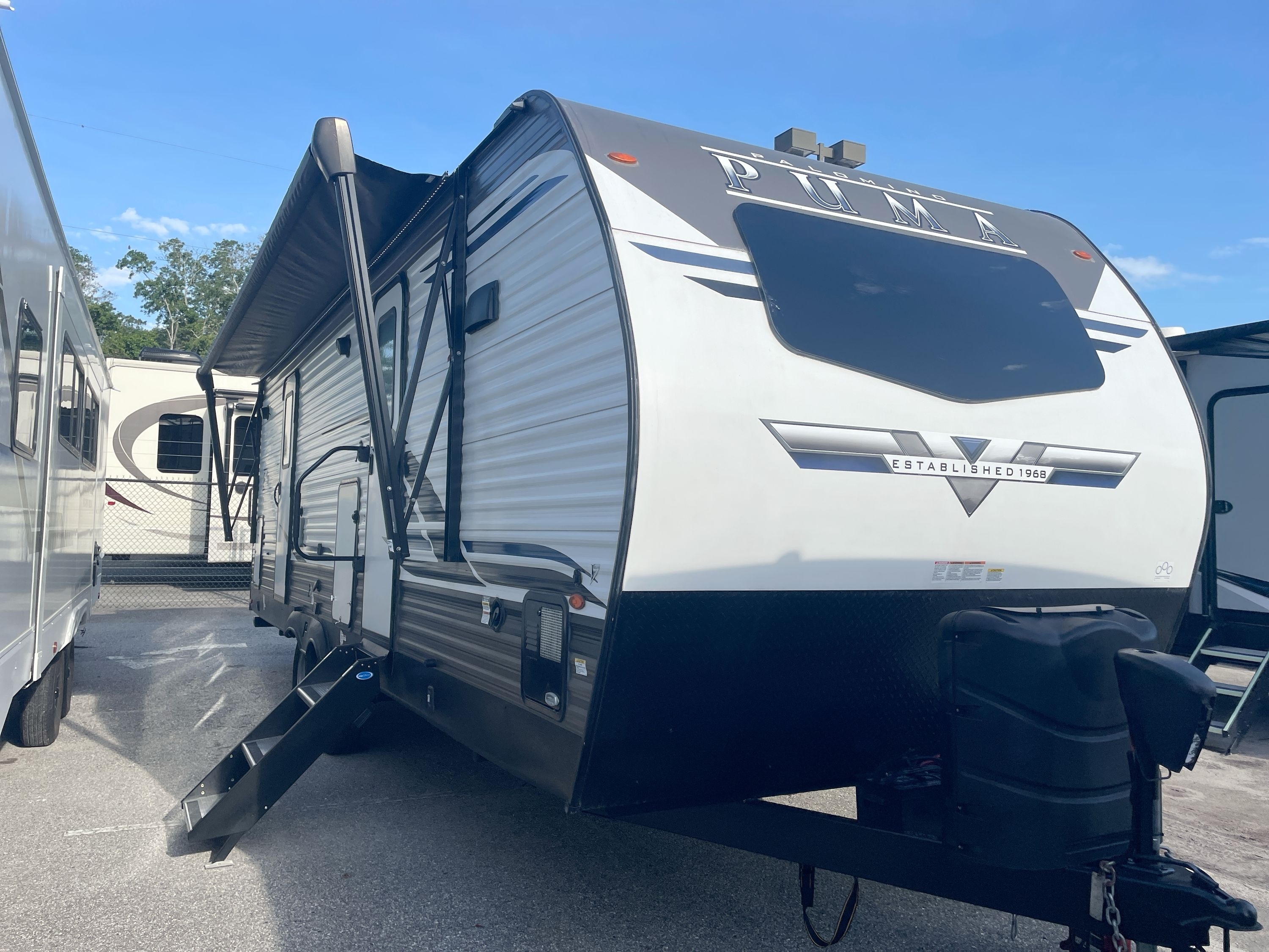 2022 Forest River PUMA 26FKDS in dover FL