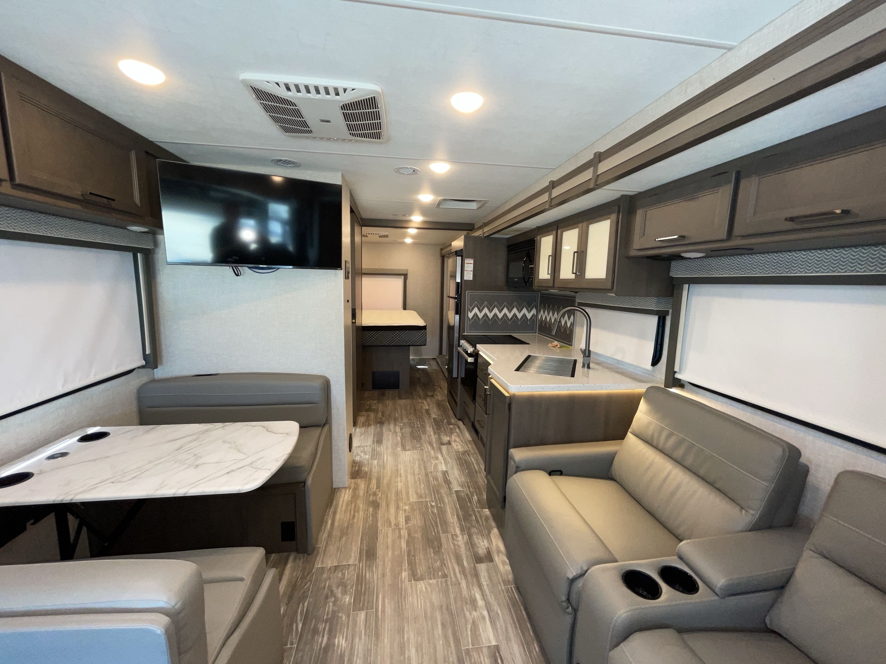 2024 Thor HURRICANE 29M in akron OH