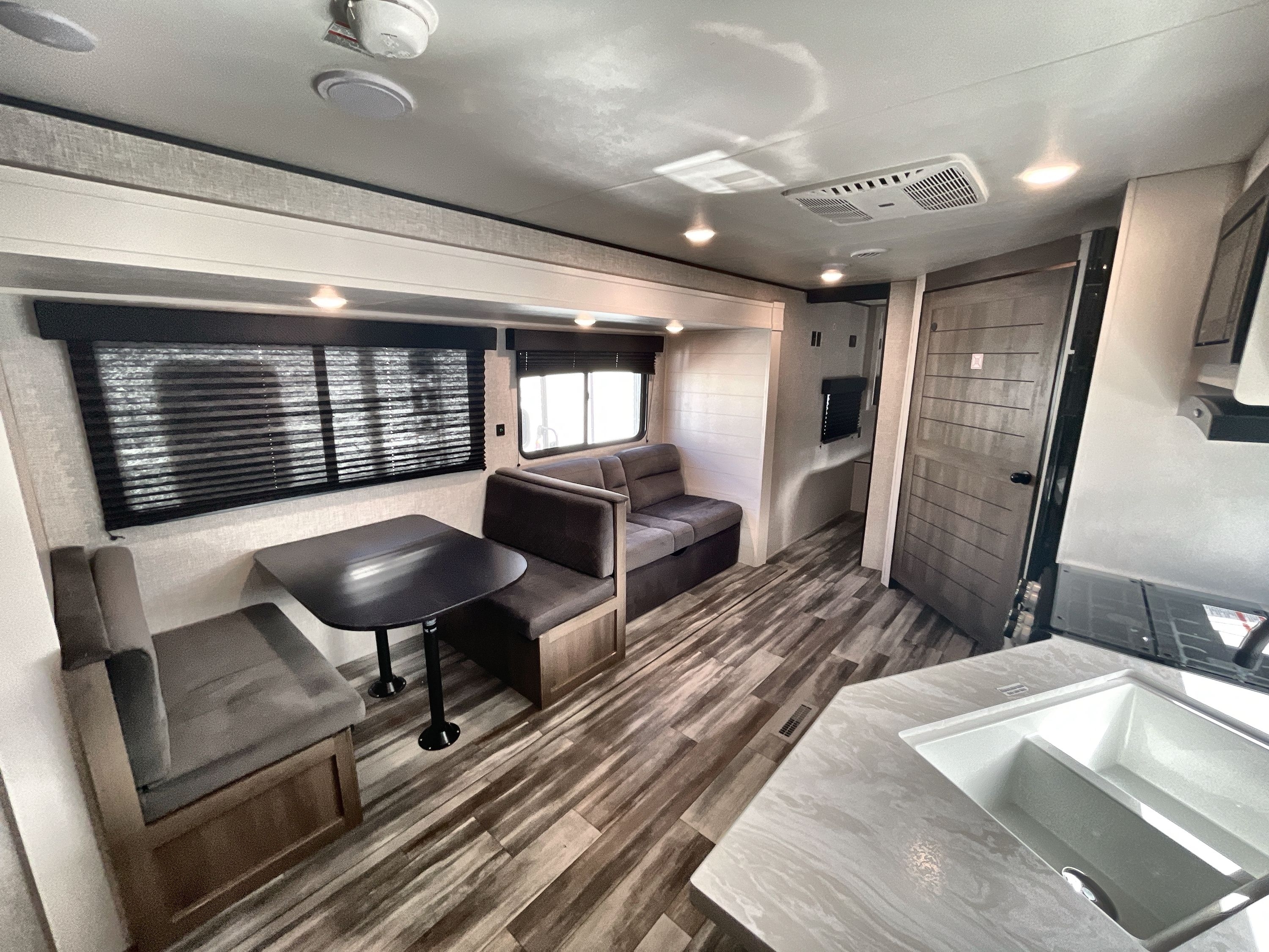 2025 Jayco JAY FLIGHT SLX 263BHSW in roseville CA