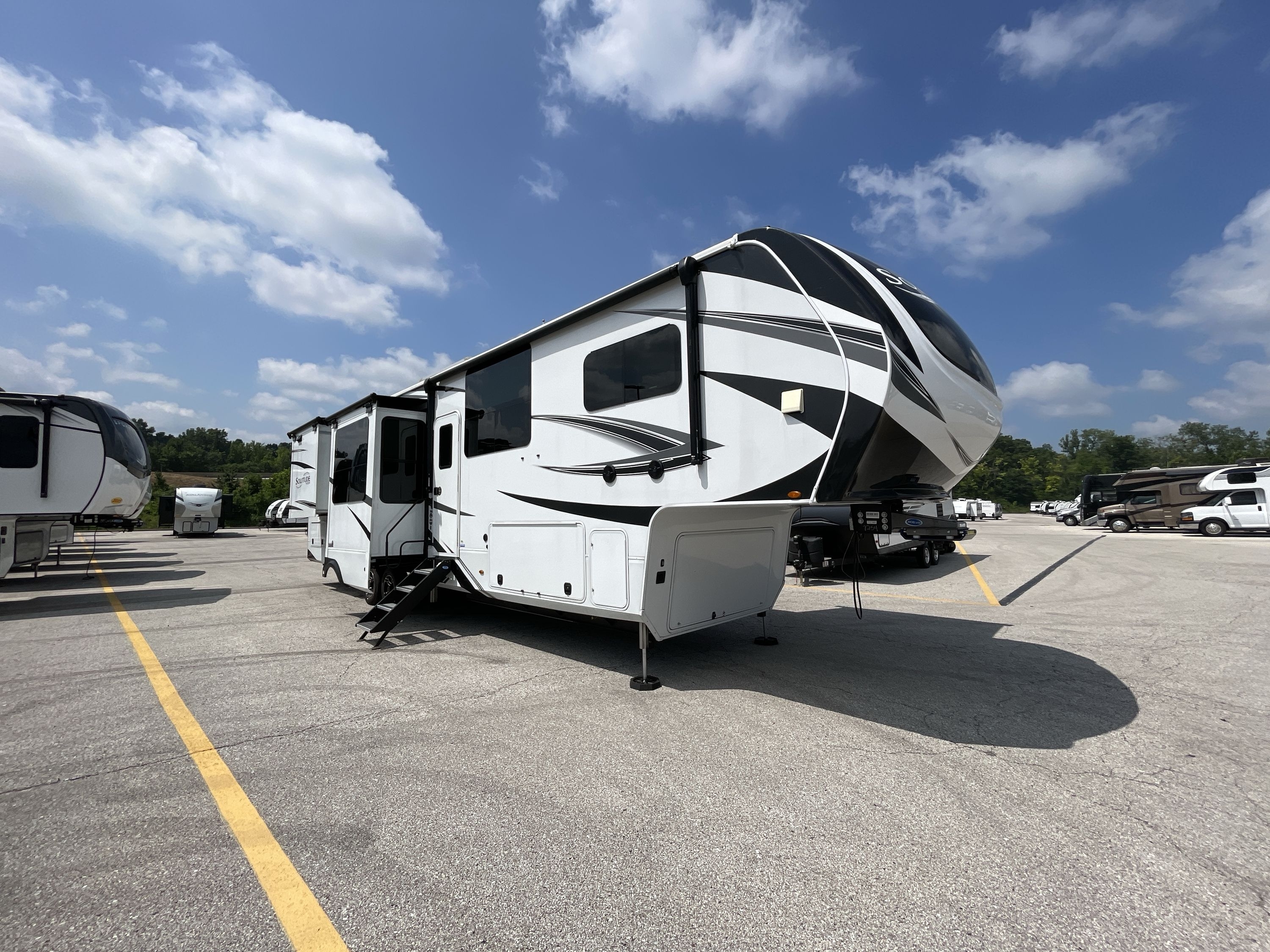 2024 Grand Design SOLITUDE 390RK in wentzville MO