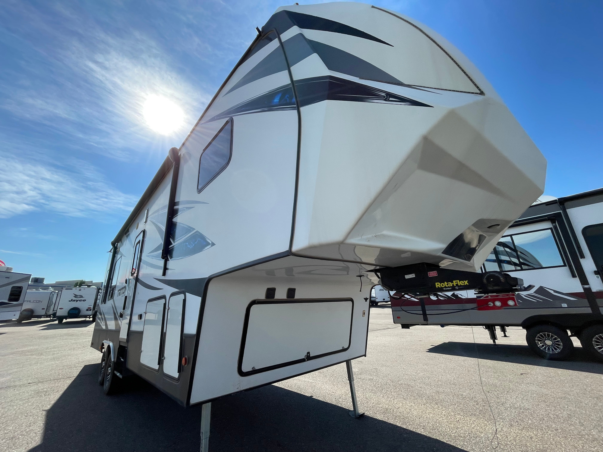 2019 Dutchmen TRITON 3001 in idaho falls ID