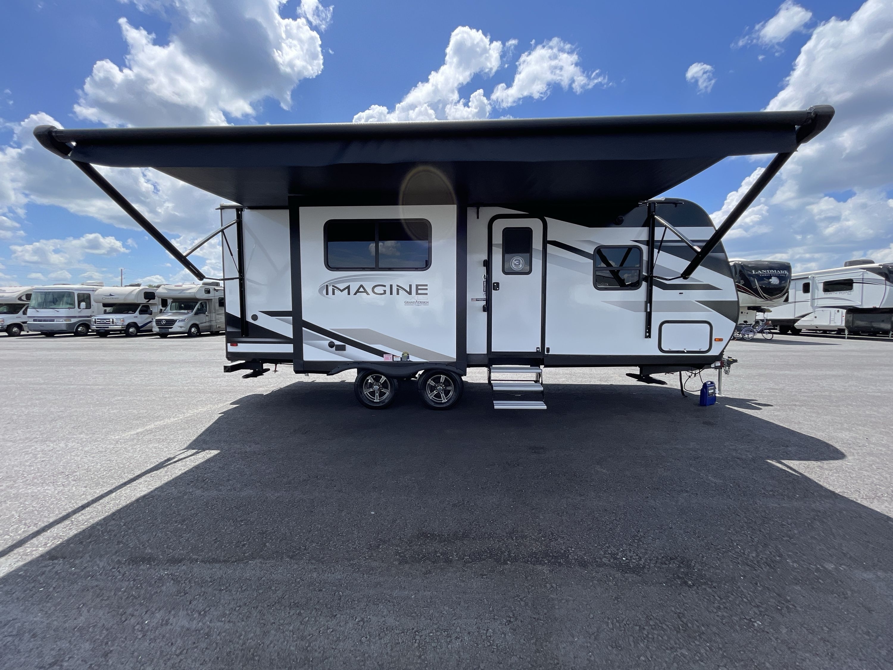2023 Grand Design IMAGINE XLS 22RBE in byron GA