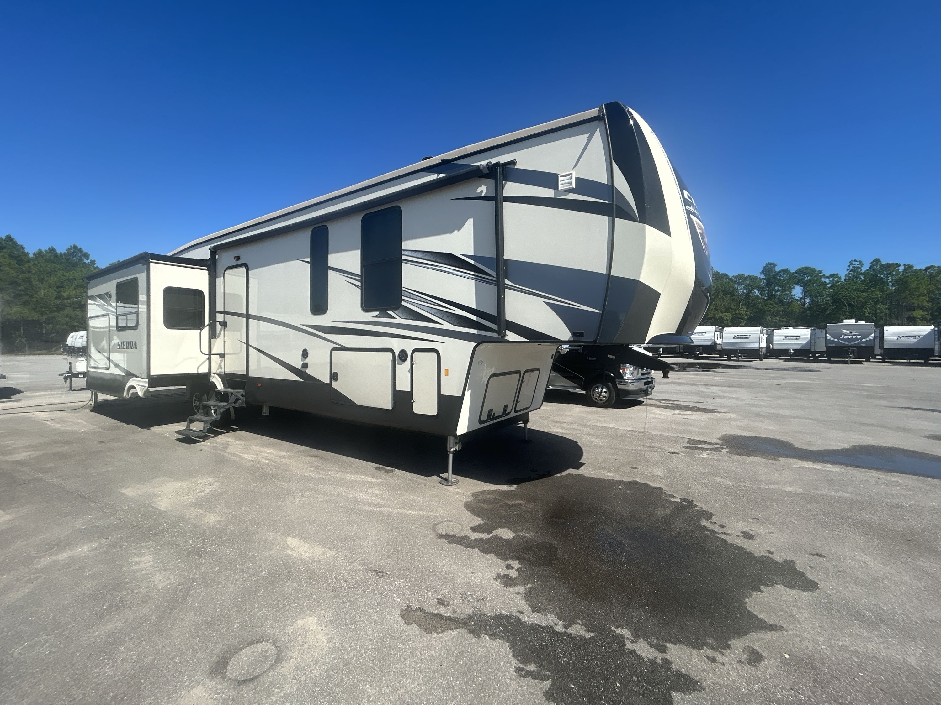 2018 Forest River SIERRA 372LOK RV