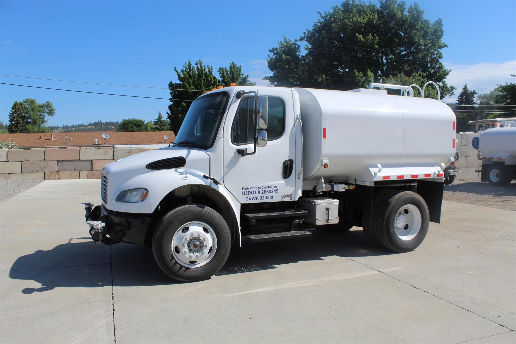 2004 FREIGHTLINER BUSINESS CLASS M2 100 in Spokane, WA