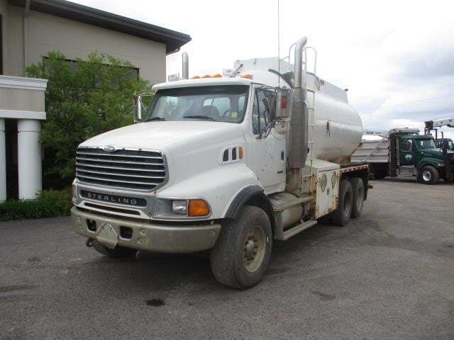 2006 STERLING L9500 in Caledonia, NY