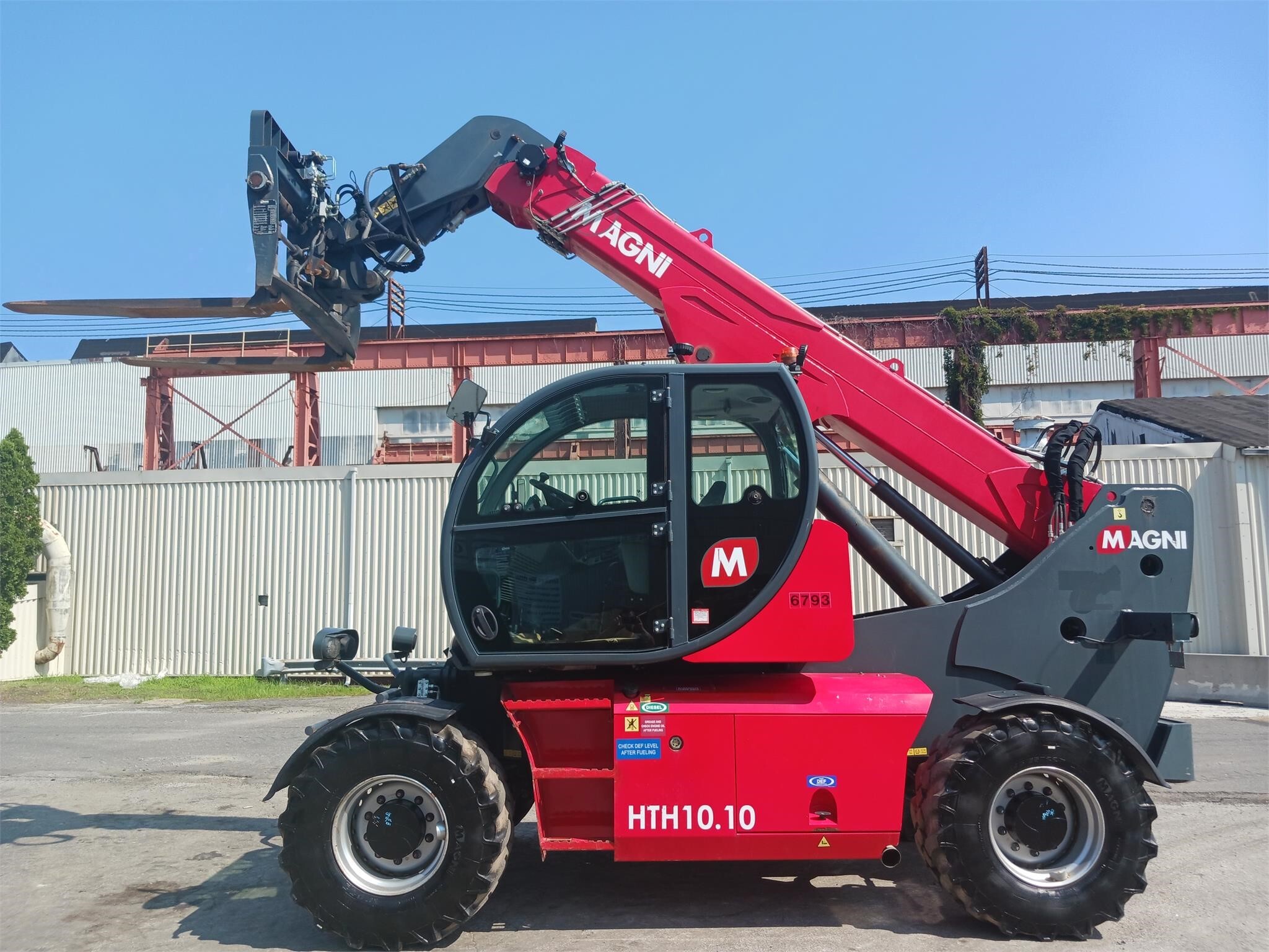 2019 MAGNI HTH10.10 in Essington, PA