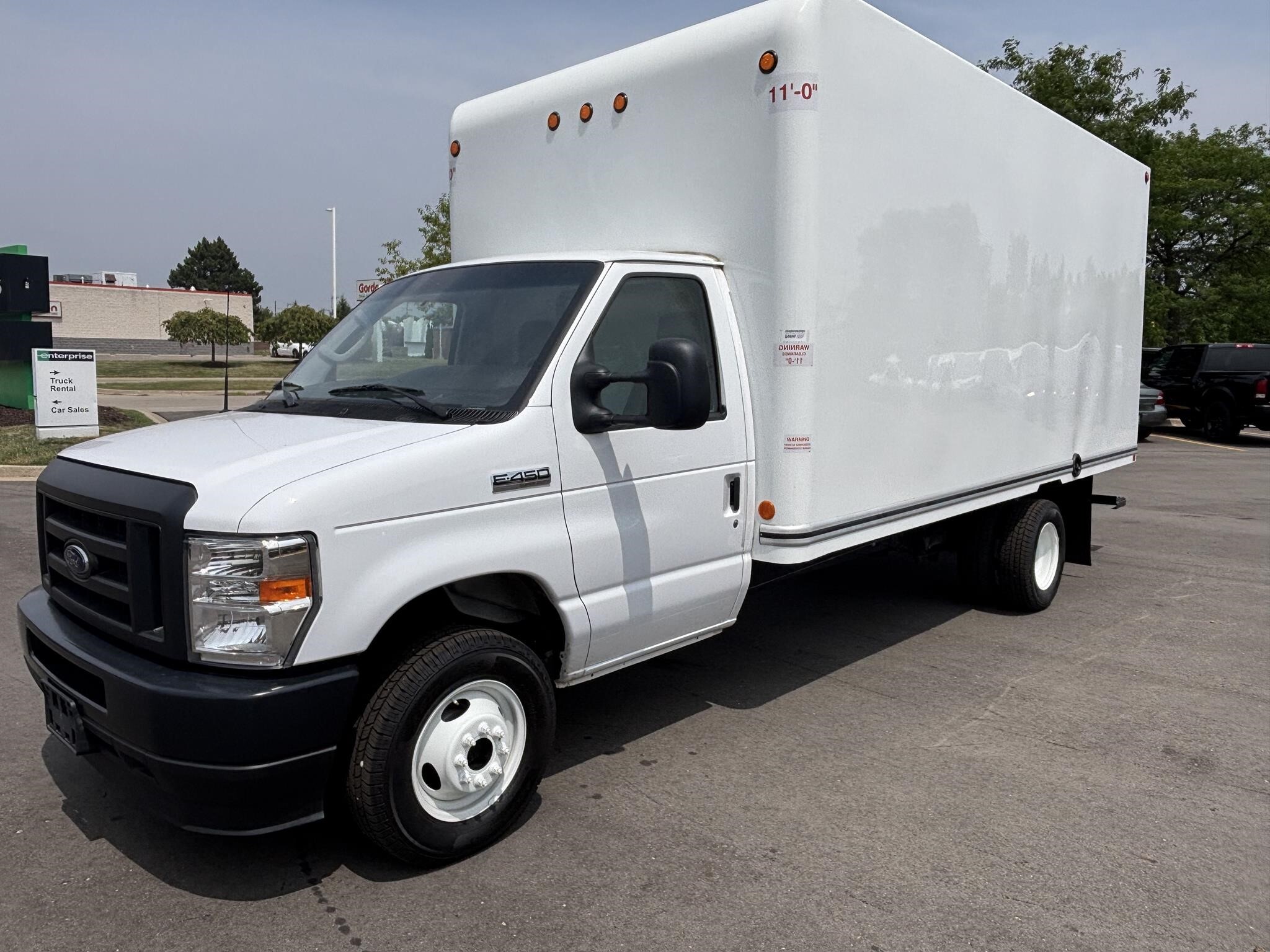 2023 FORD ECONOLINE in Warren, MI