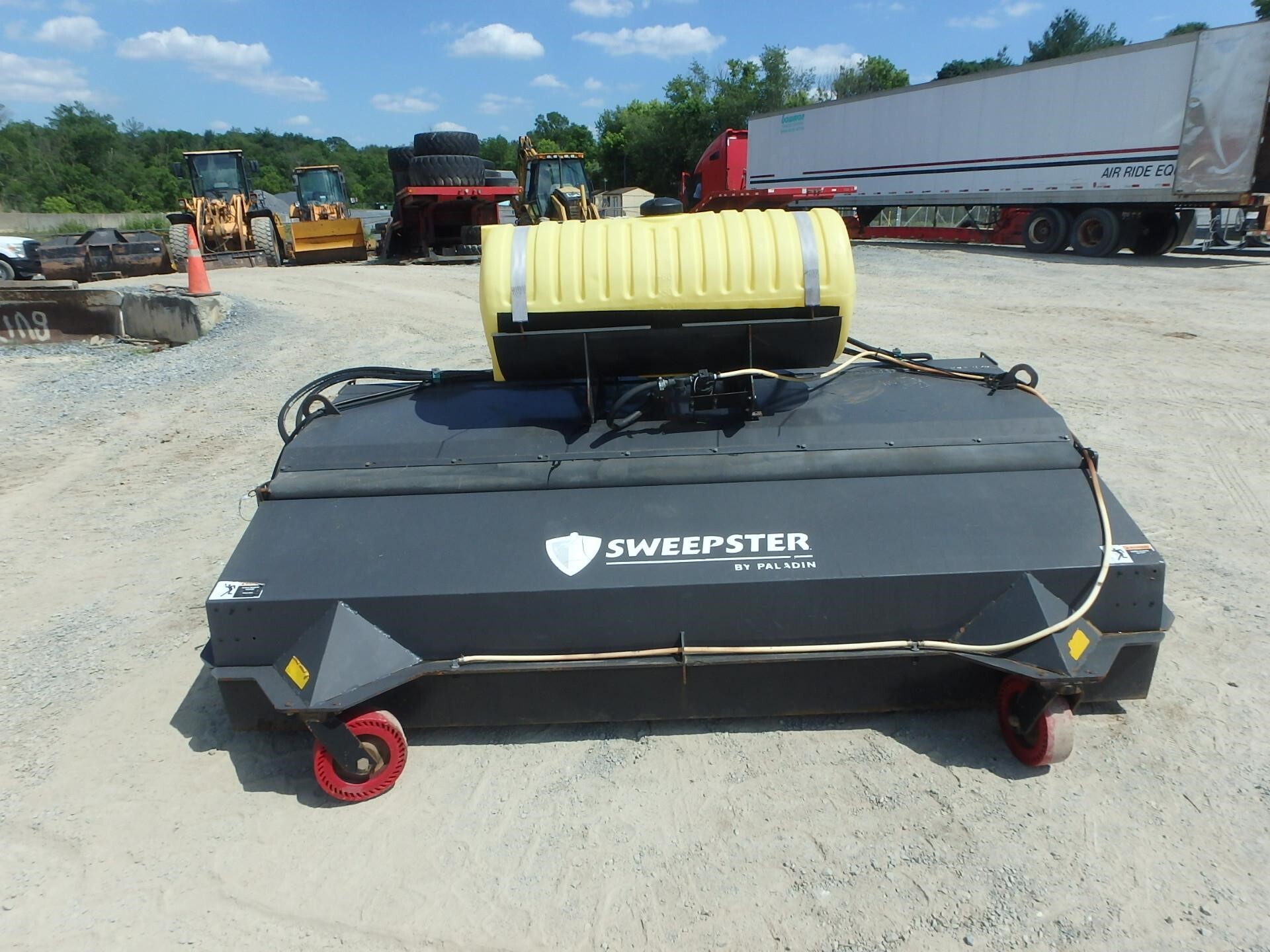 2014 SWEEPSTER Attachment in Manheim, PA