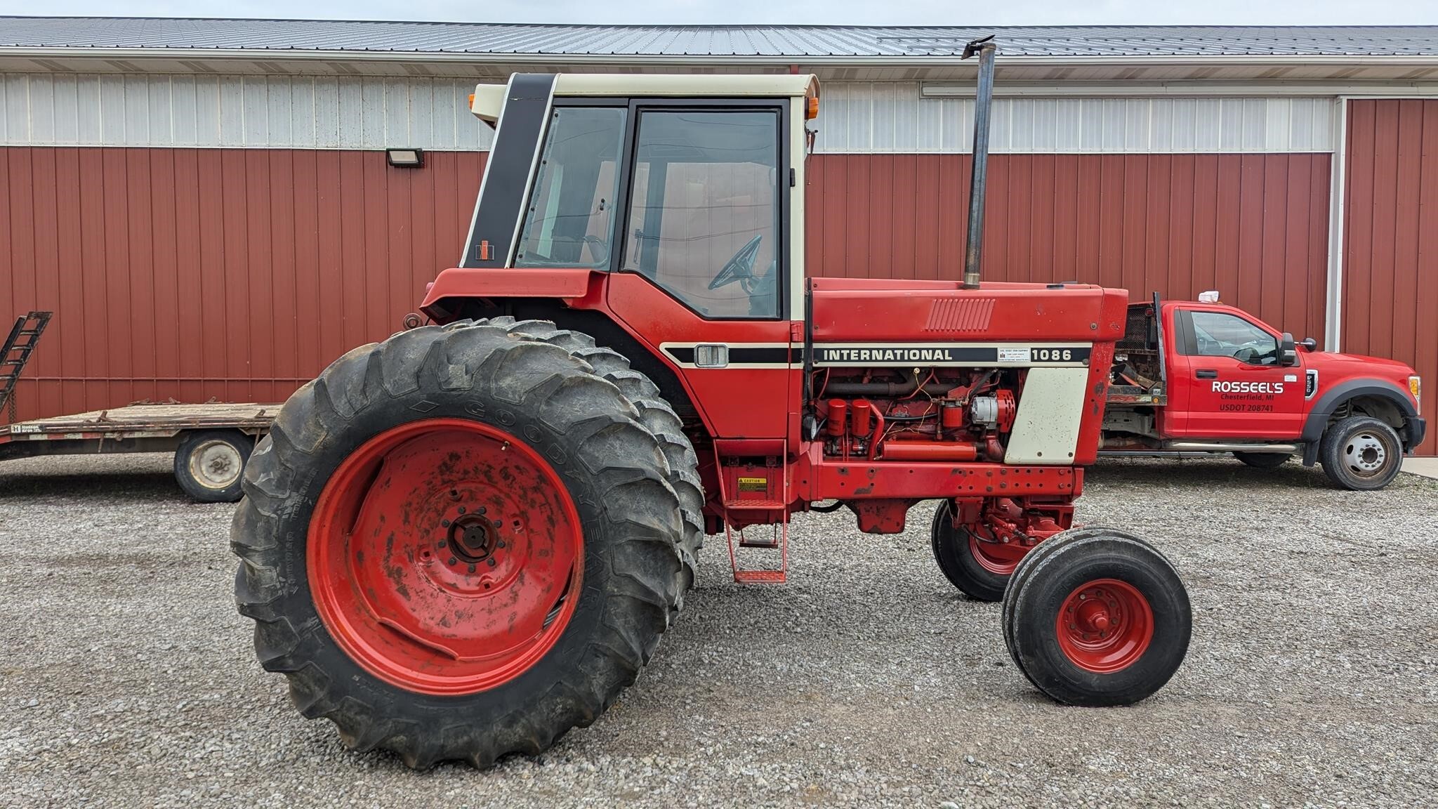 1978 INTERNATIONAL 1086 in Lenox, MI