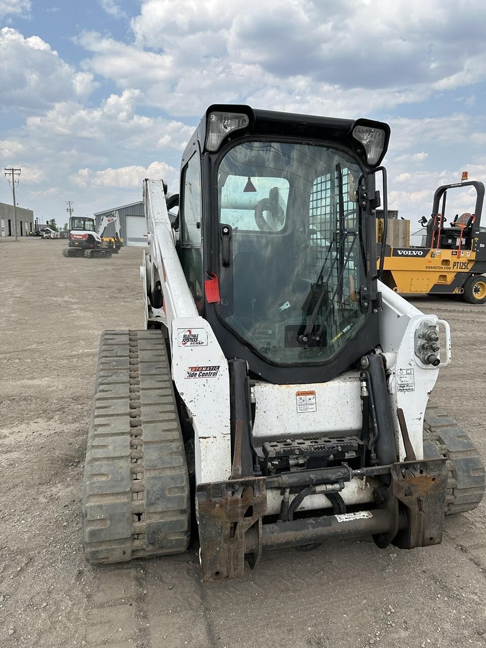 2022 BOBCAT T770 in Fargo, ND
