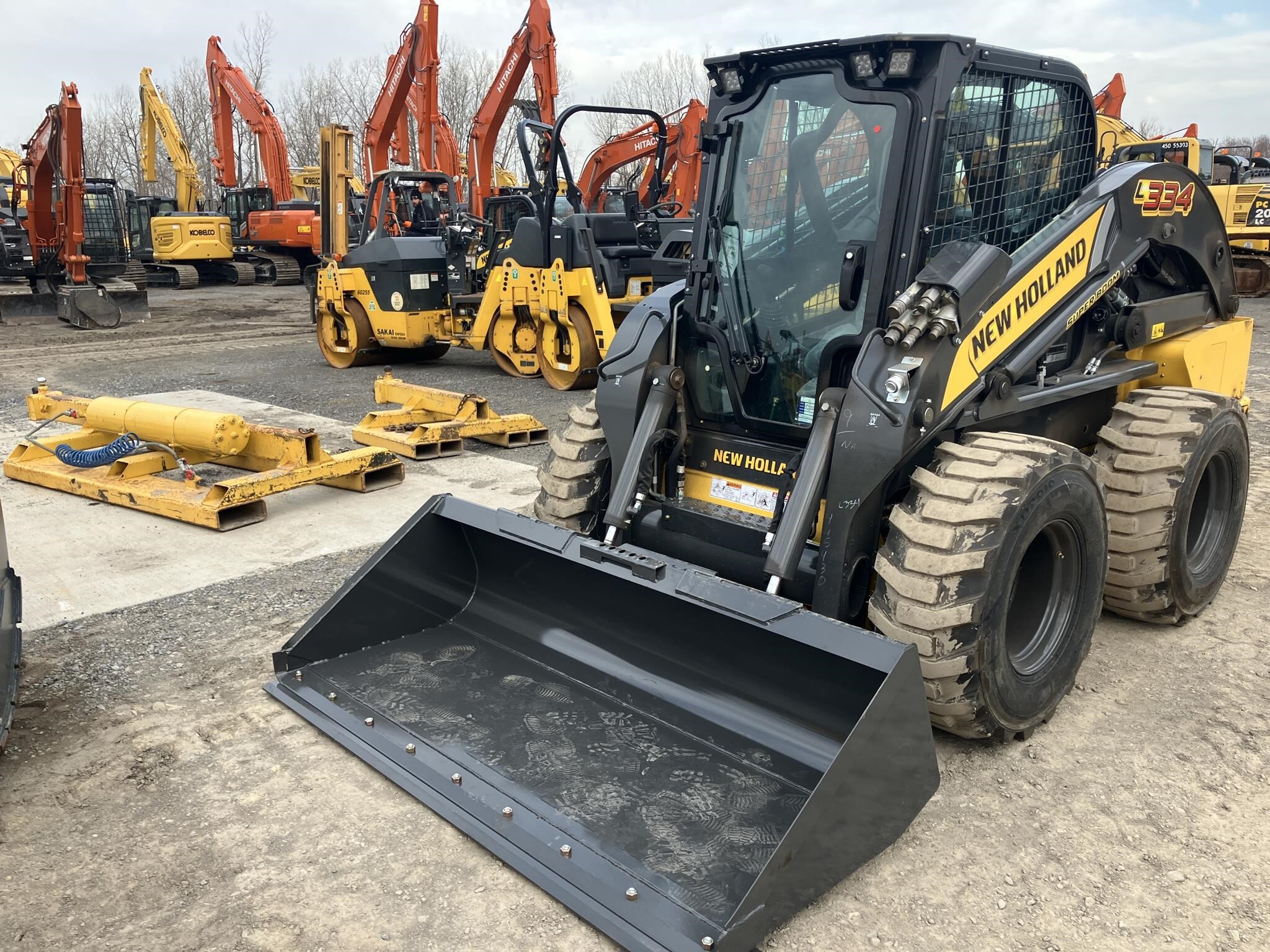 2025 NEW HOLLAND L334 in East Syracuse, NY