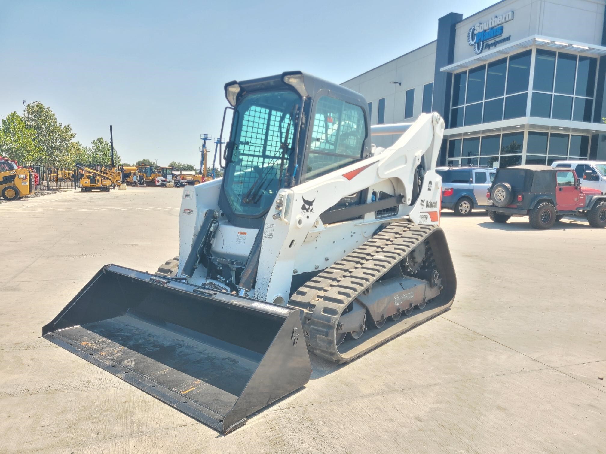 2022 BOBCAT T870 in San Antonio, TX
