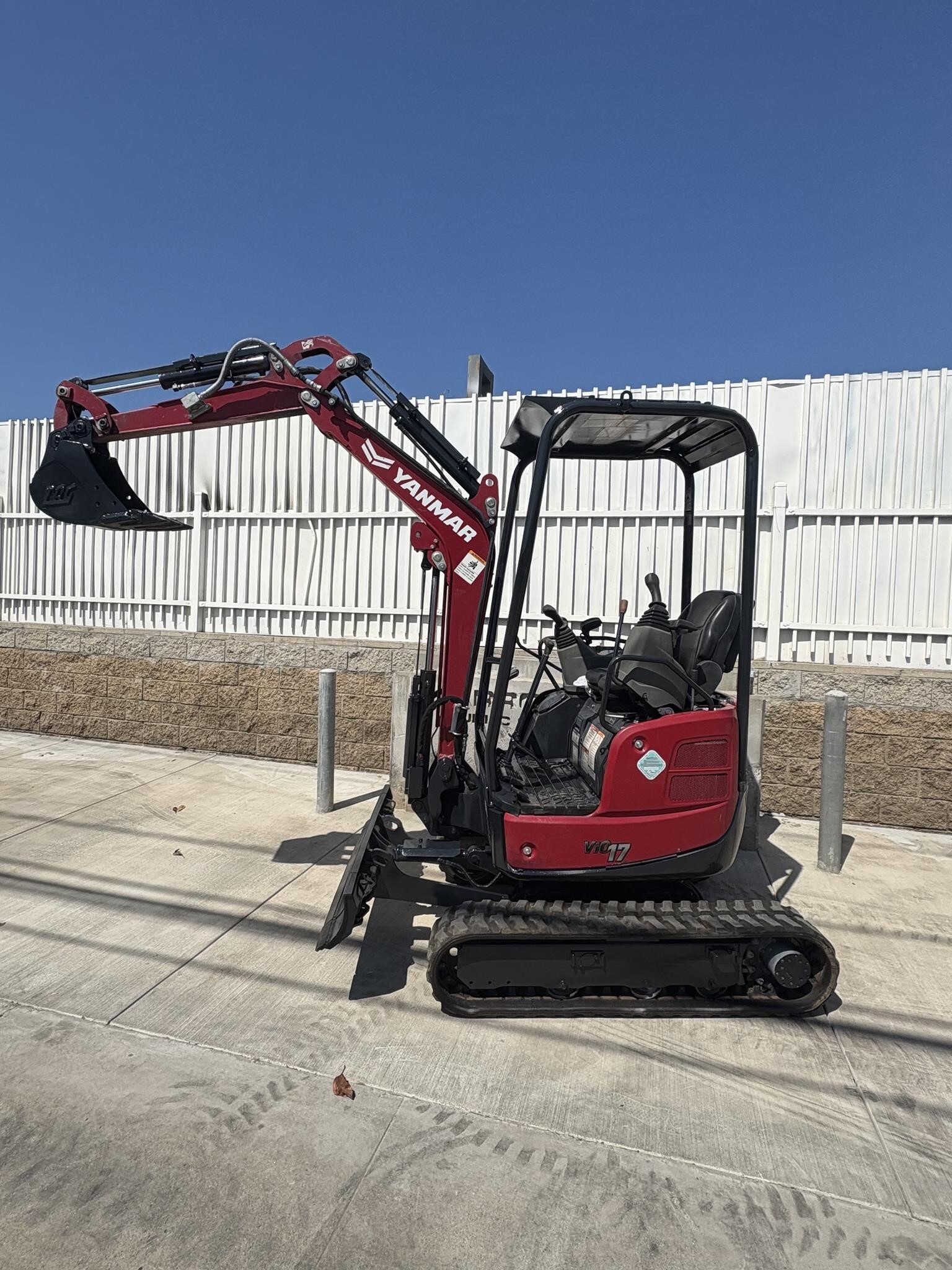 2021 YANMAR VIO17-A in Palos Verdes Peninsula, CA
