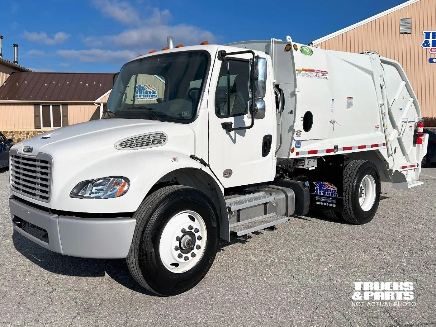 2026 FREIGHTLINER BUSINESS CLASS M2 106 in Honey Brook, PA