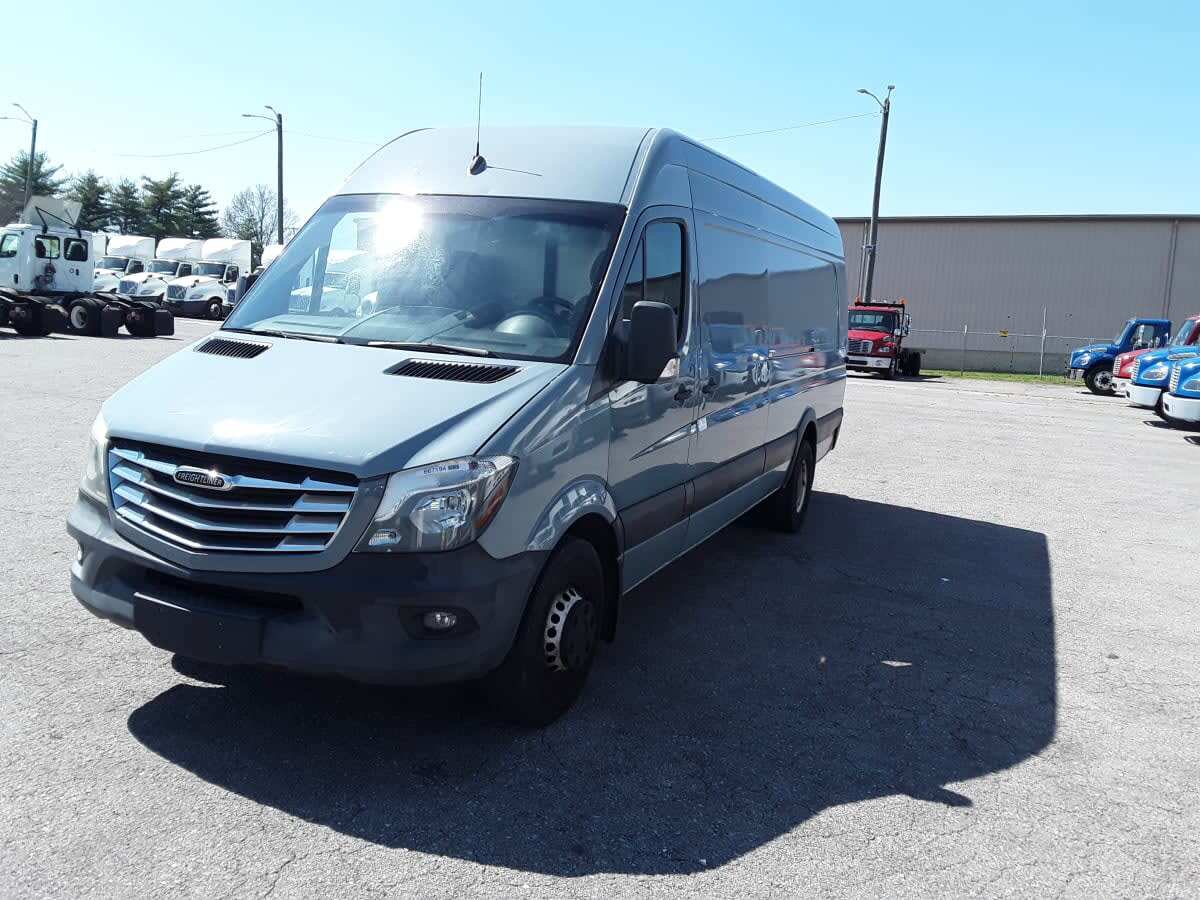 2016 FREIGHTLINER SPRINTER in Nashville, TN