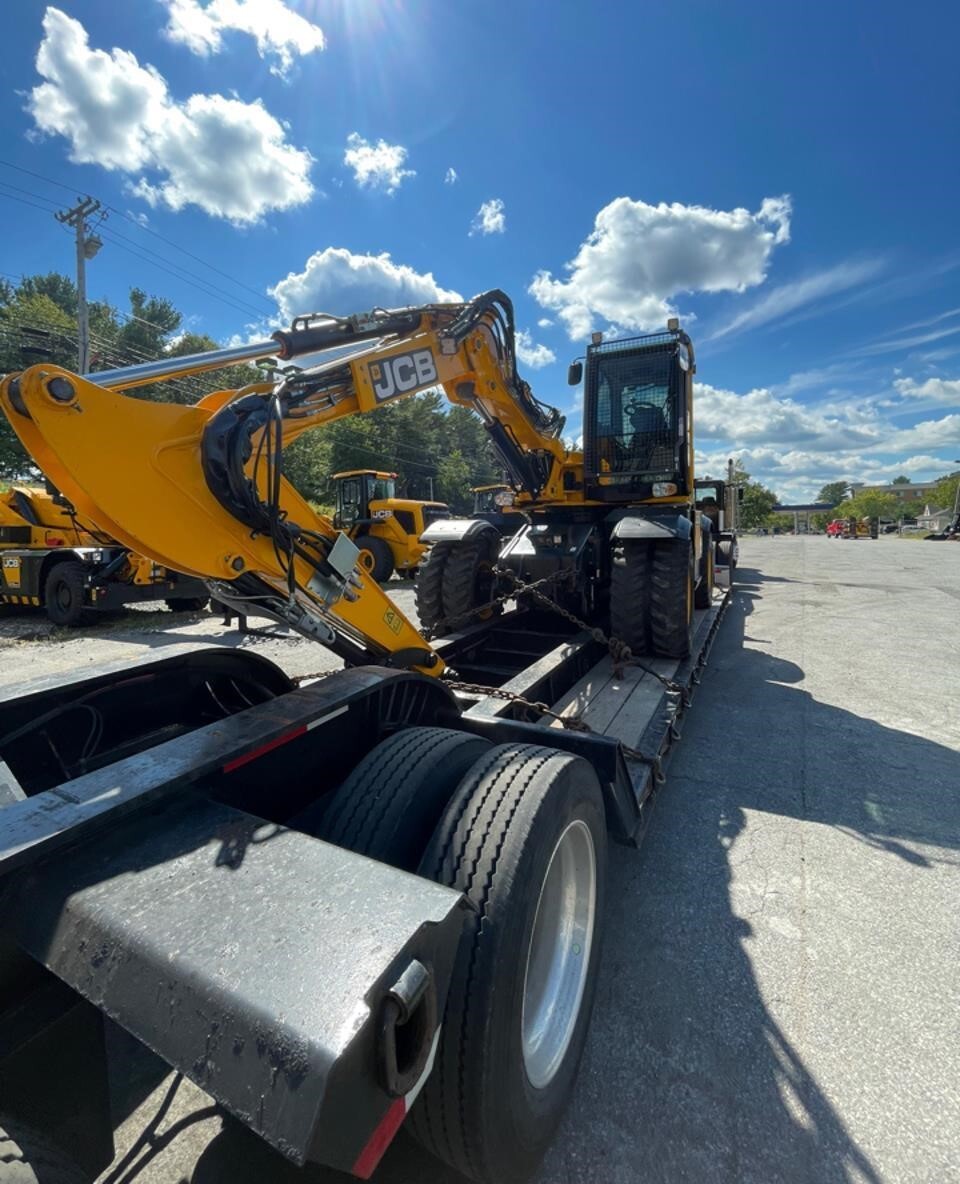 2023 JCB HYDRADIG 110W in Concord, NH