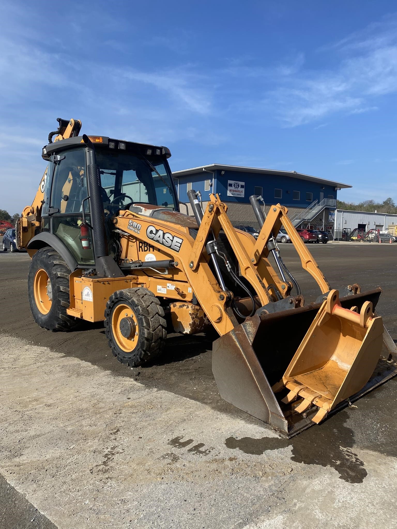 2015 CASE 580SN in Lynchburg, VA