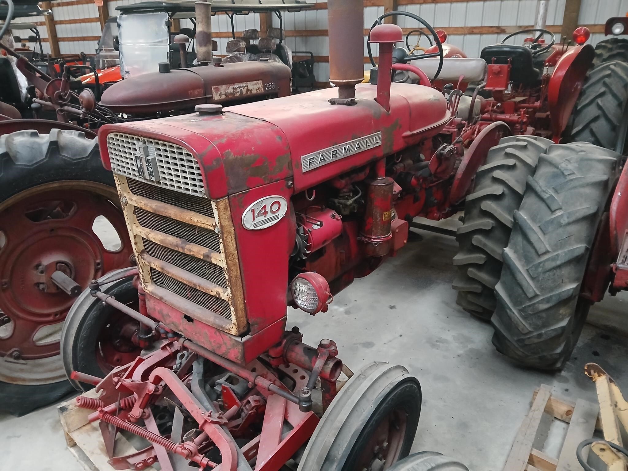 INTERNATIONAL 140 in Marlette, MI
