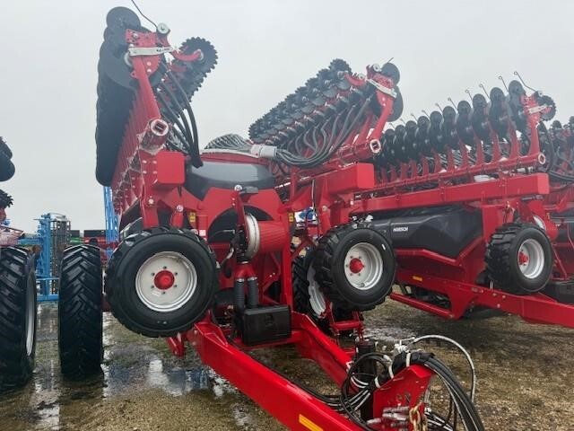 2026 HORSCH AVATAR 40SD in Charles City, IA