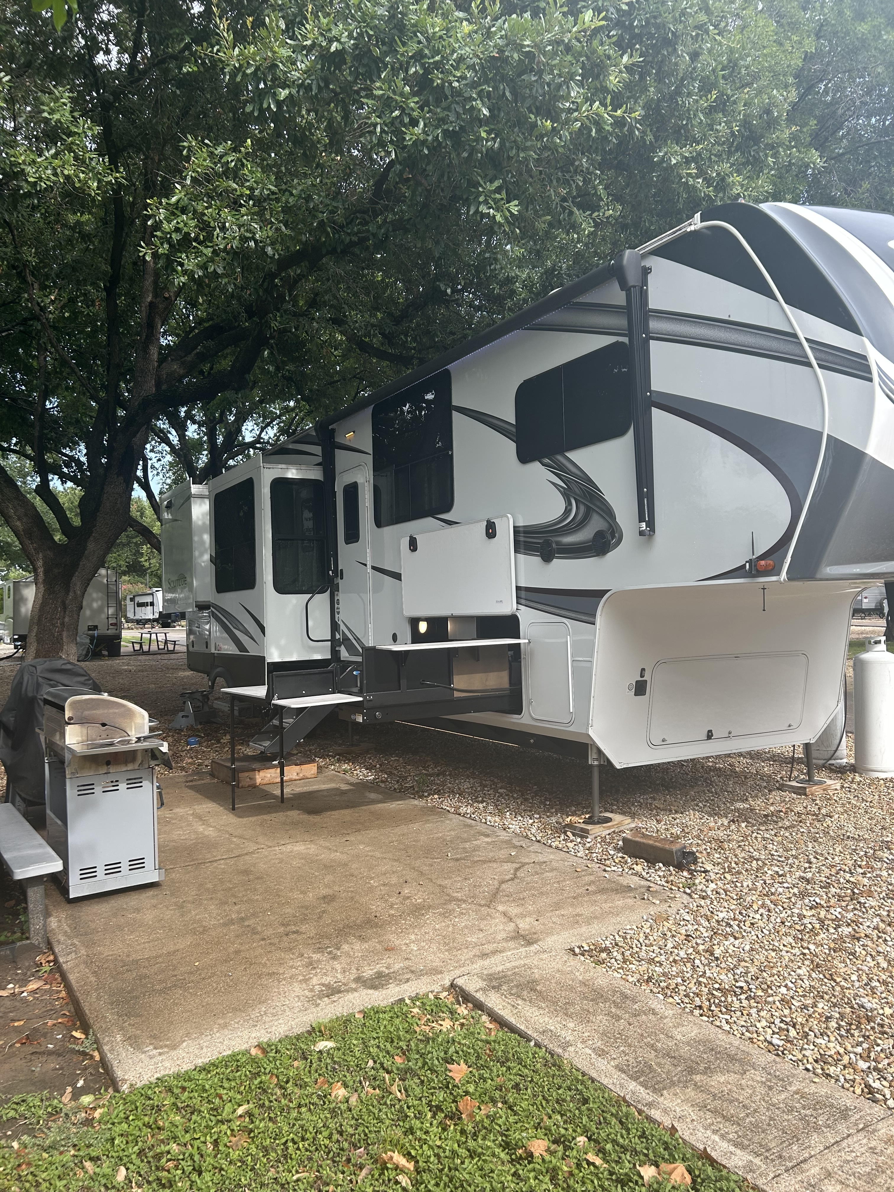 2022 Grand Design SOLITUDE 390RKR RV