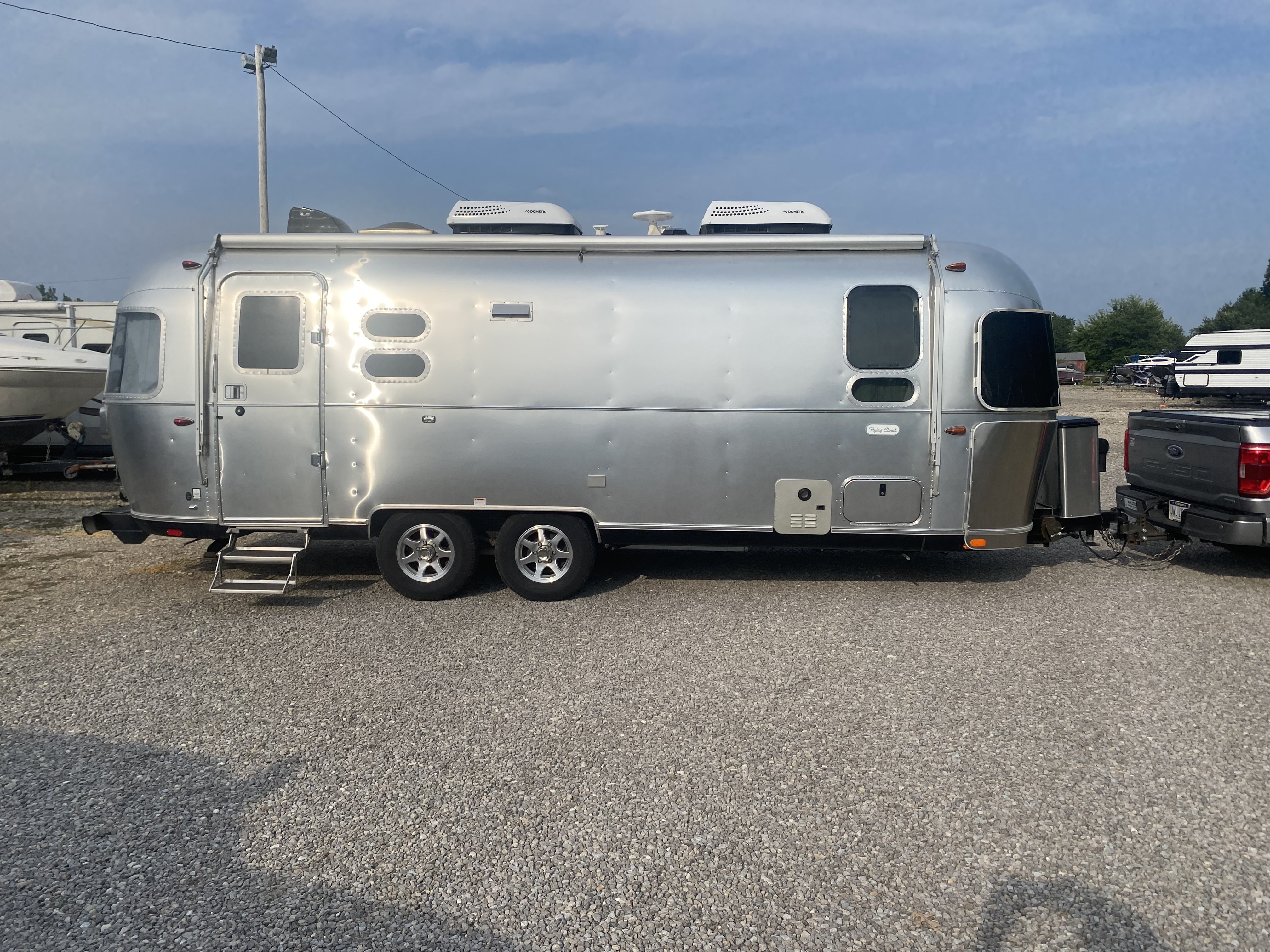 2022 Airstream FLYING CLOUD 25FB TWIN in westerville OH