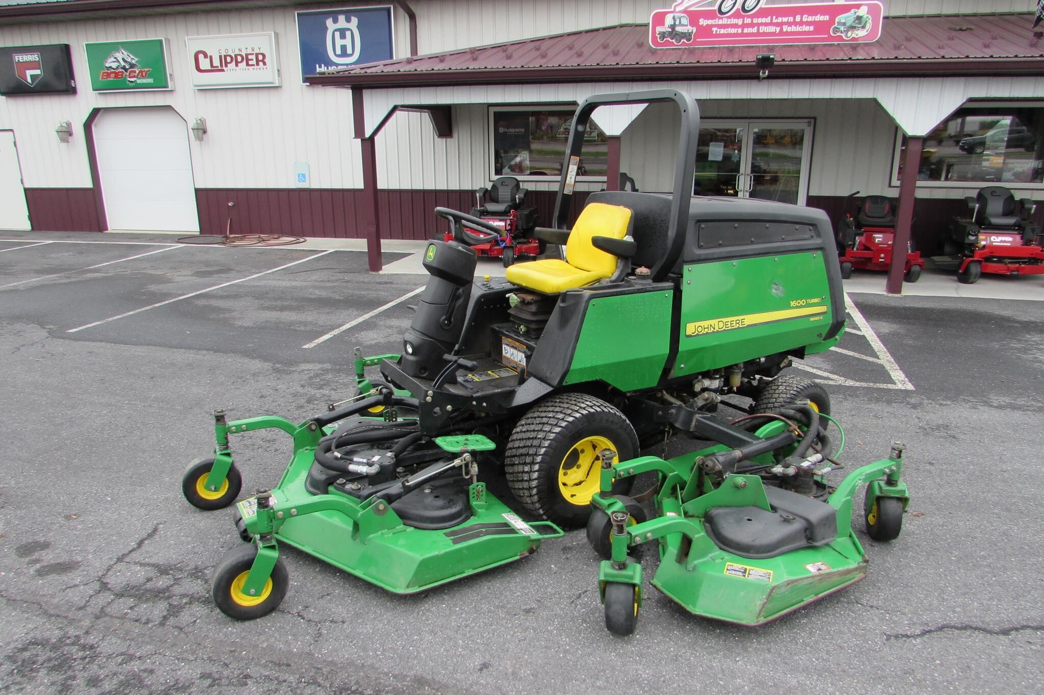2007 JOHN DEERE 1600 TURBO II in Chambersburg, PA