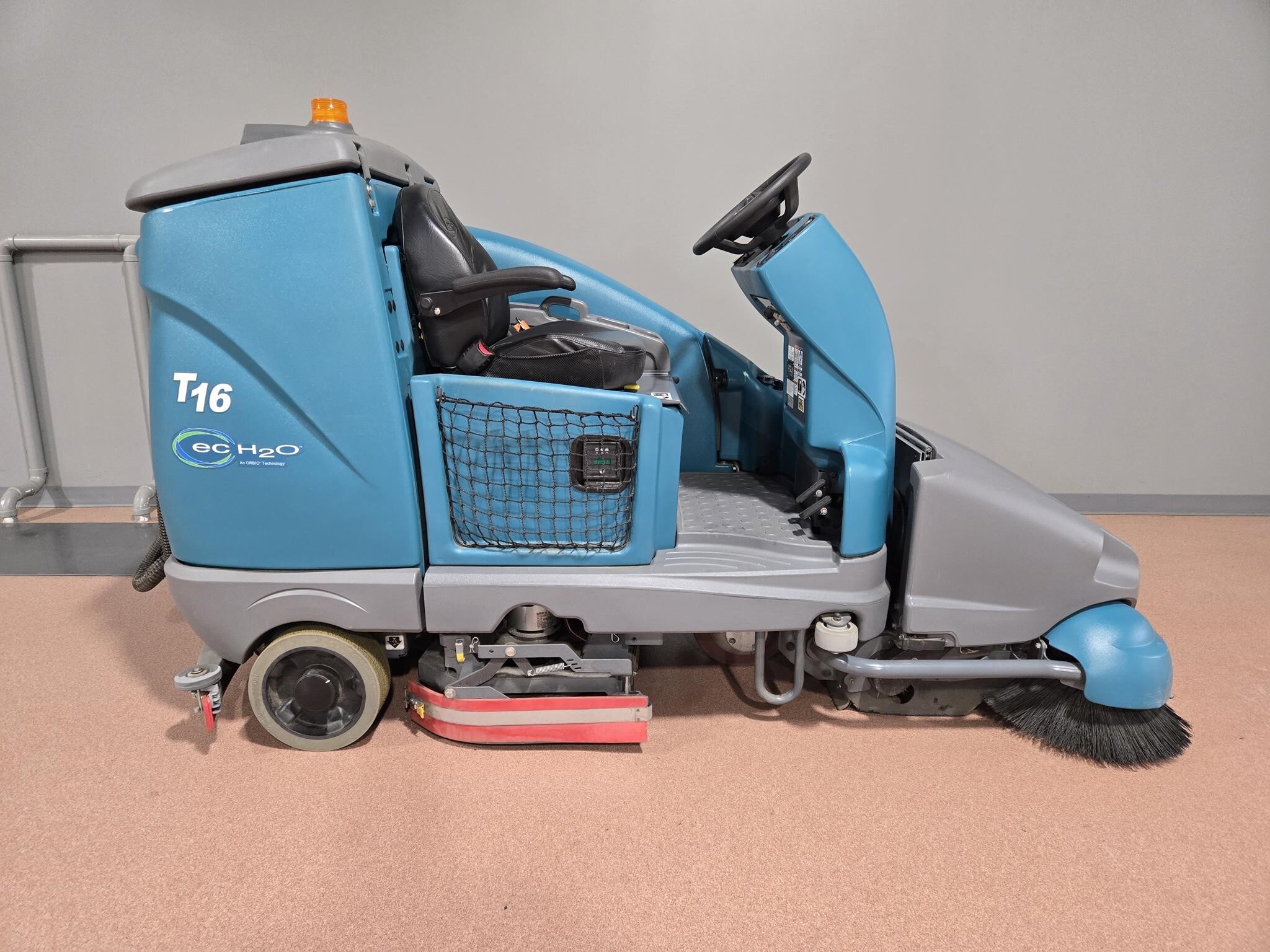 2023 TENNANT T16 in Rockdale, IL