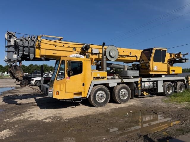 2004 GROVE TMS900E in Chantilly, VA