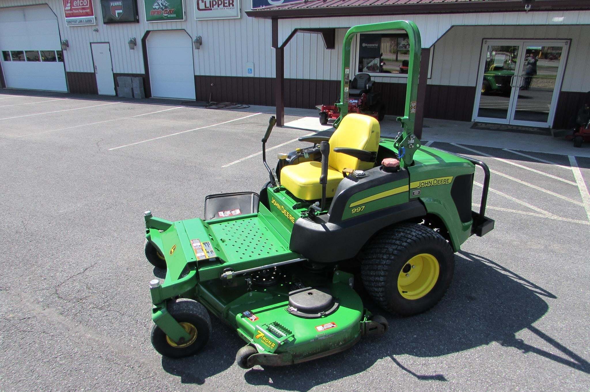 2014 JOHN DEERE 997 in Chambersburg, PA